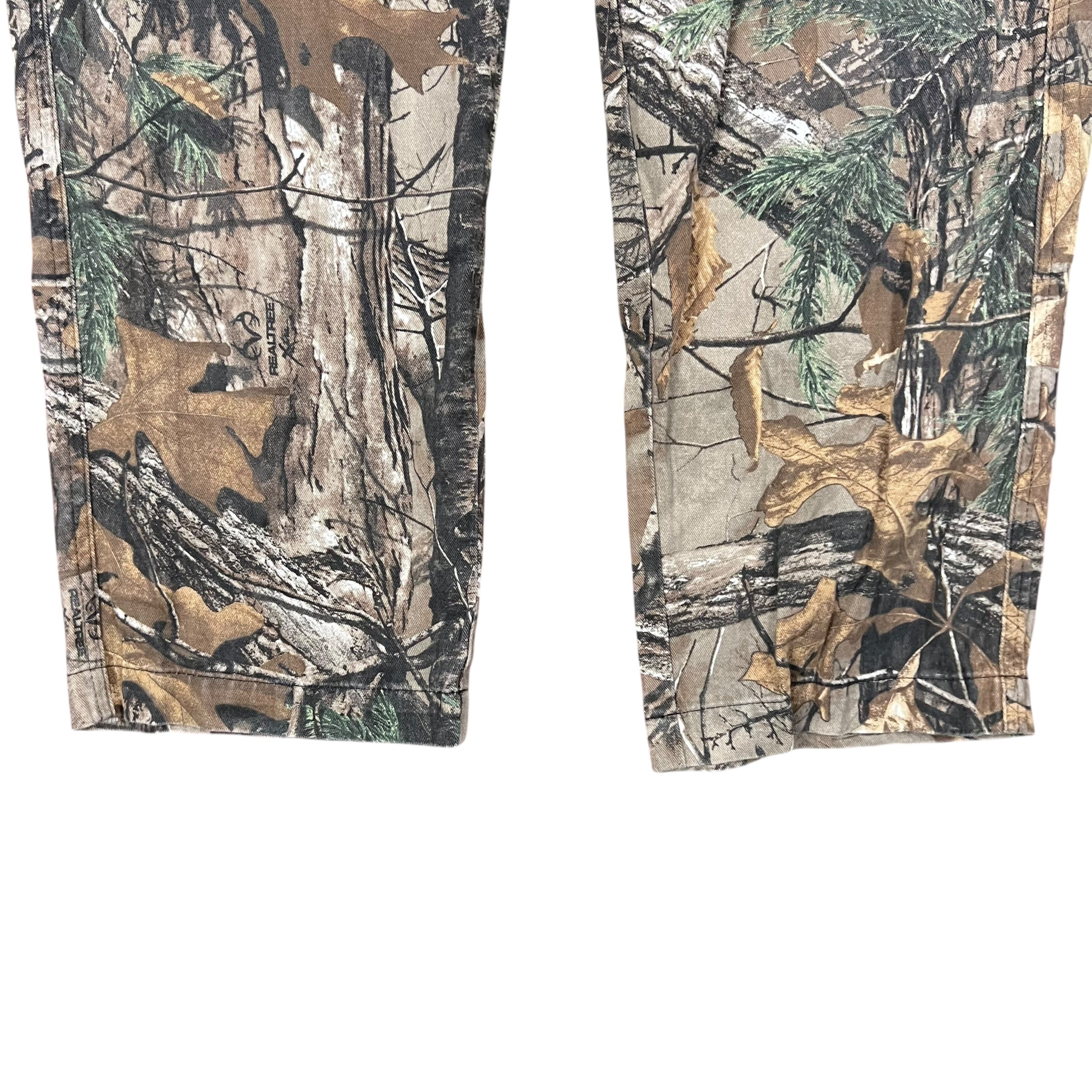 Vintage Yukon Gear RealTree Cargo Pants Camo