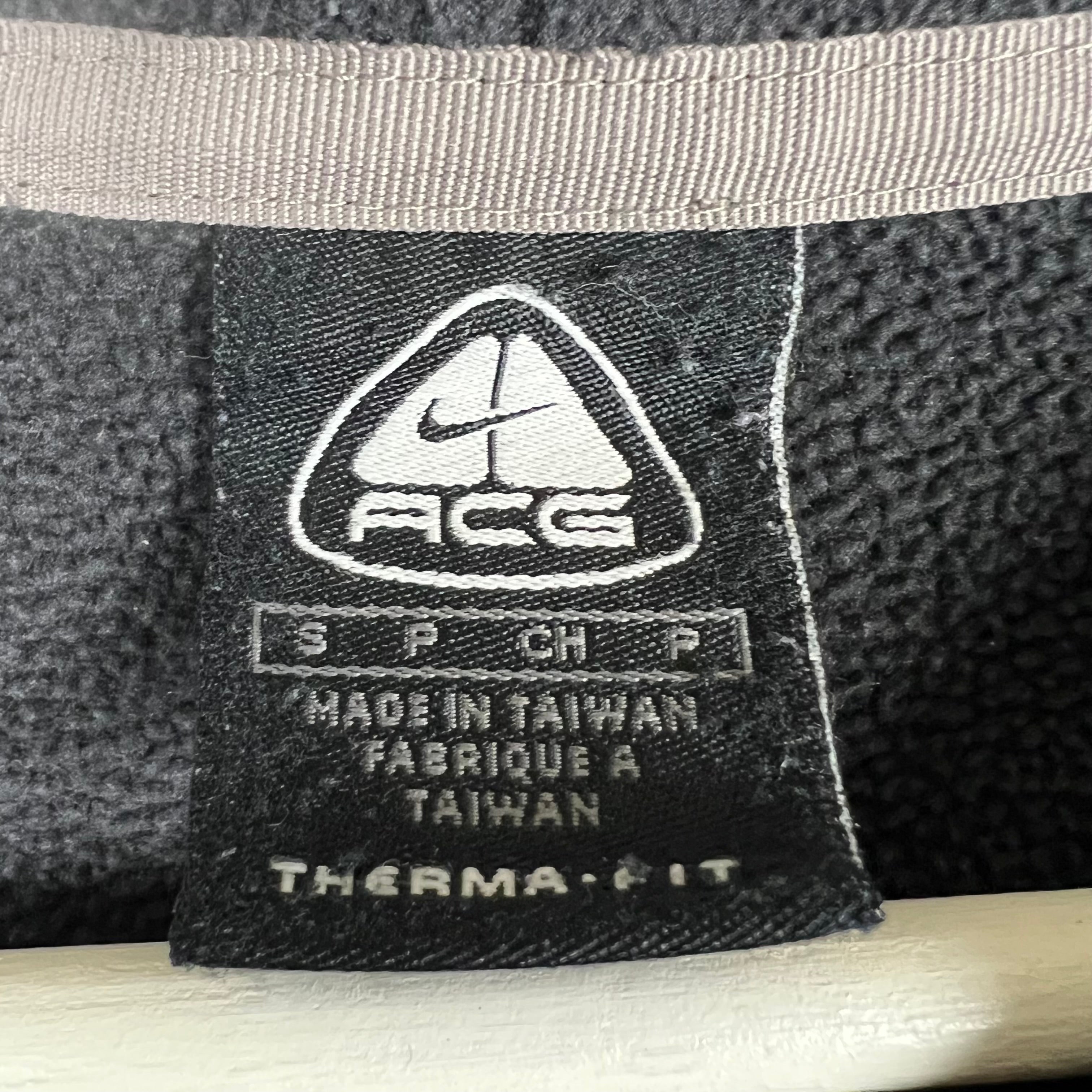 Vintage Y2K Nike ACG Thermal-Fit Fleece Pullover Black