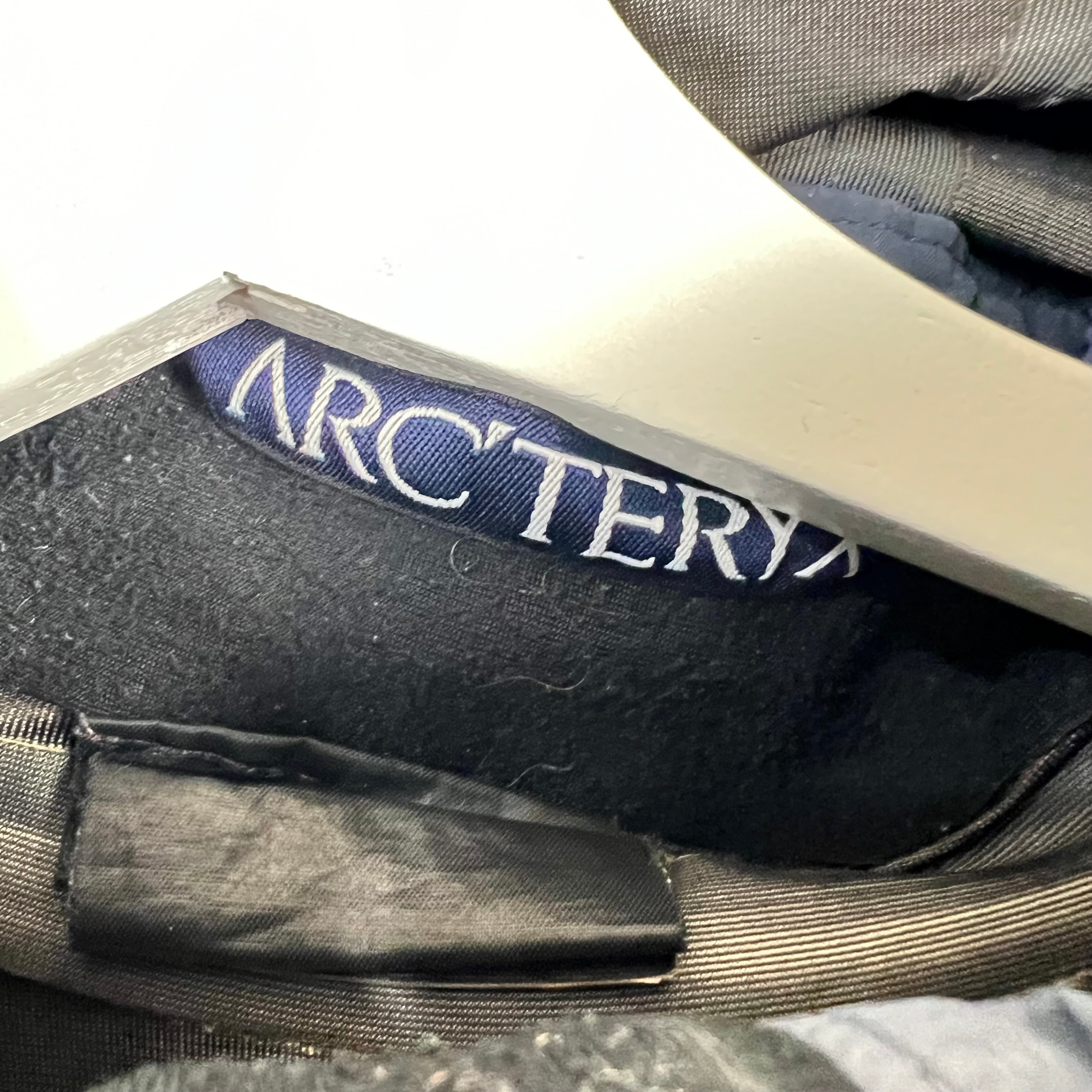 Arc’teryx Women’s Beta Two Tone Shell Jacket Blue