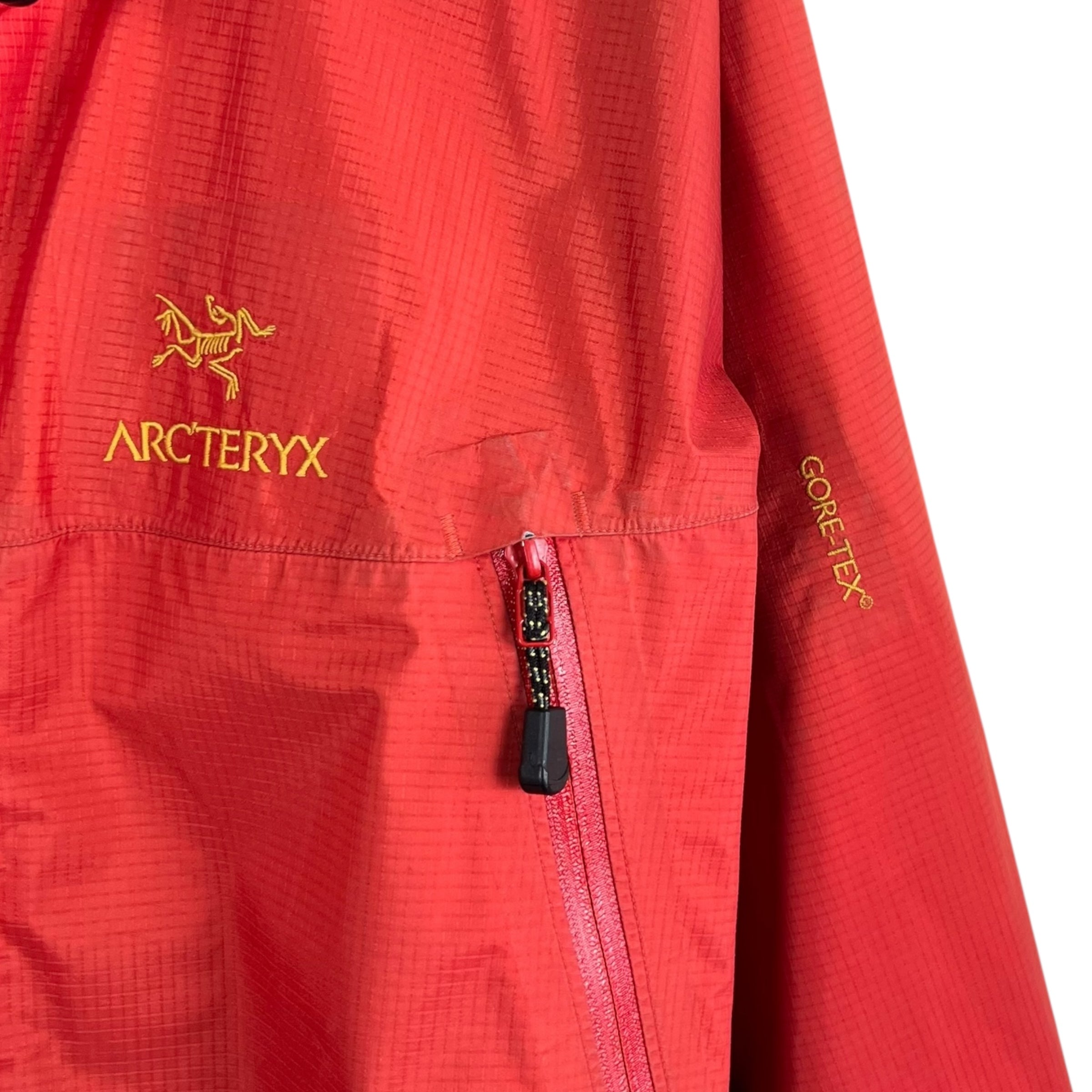Arc’teryx Beta LT Chilli Red (1998)