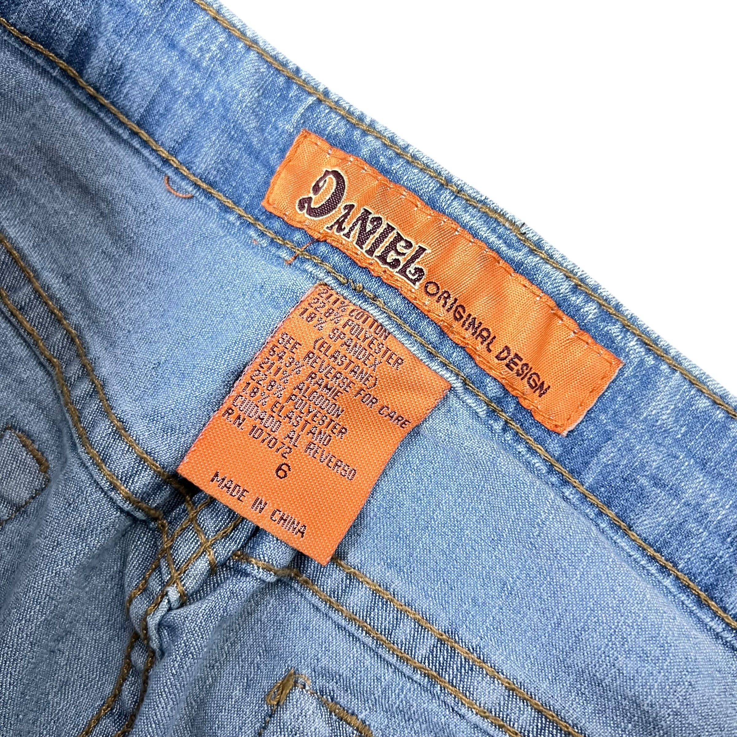 Vintage Daniel Women’s Bedazzled Design Jeans Regular Wash