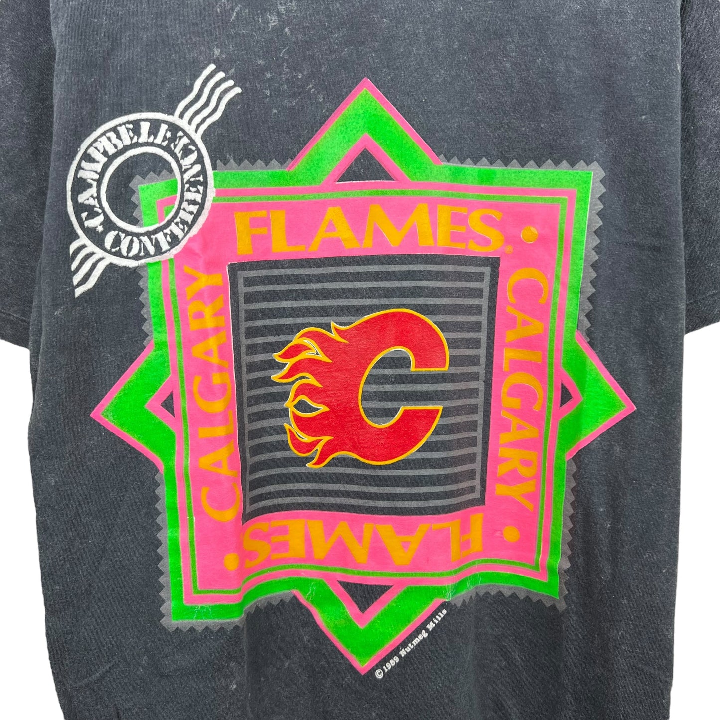 1989 NutMeg Calgary Flames Team Logo Graphic Tee Washed Black