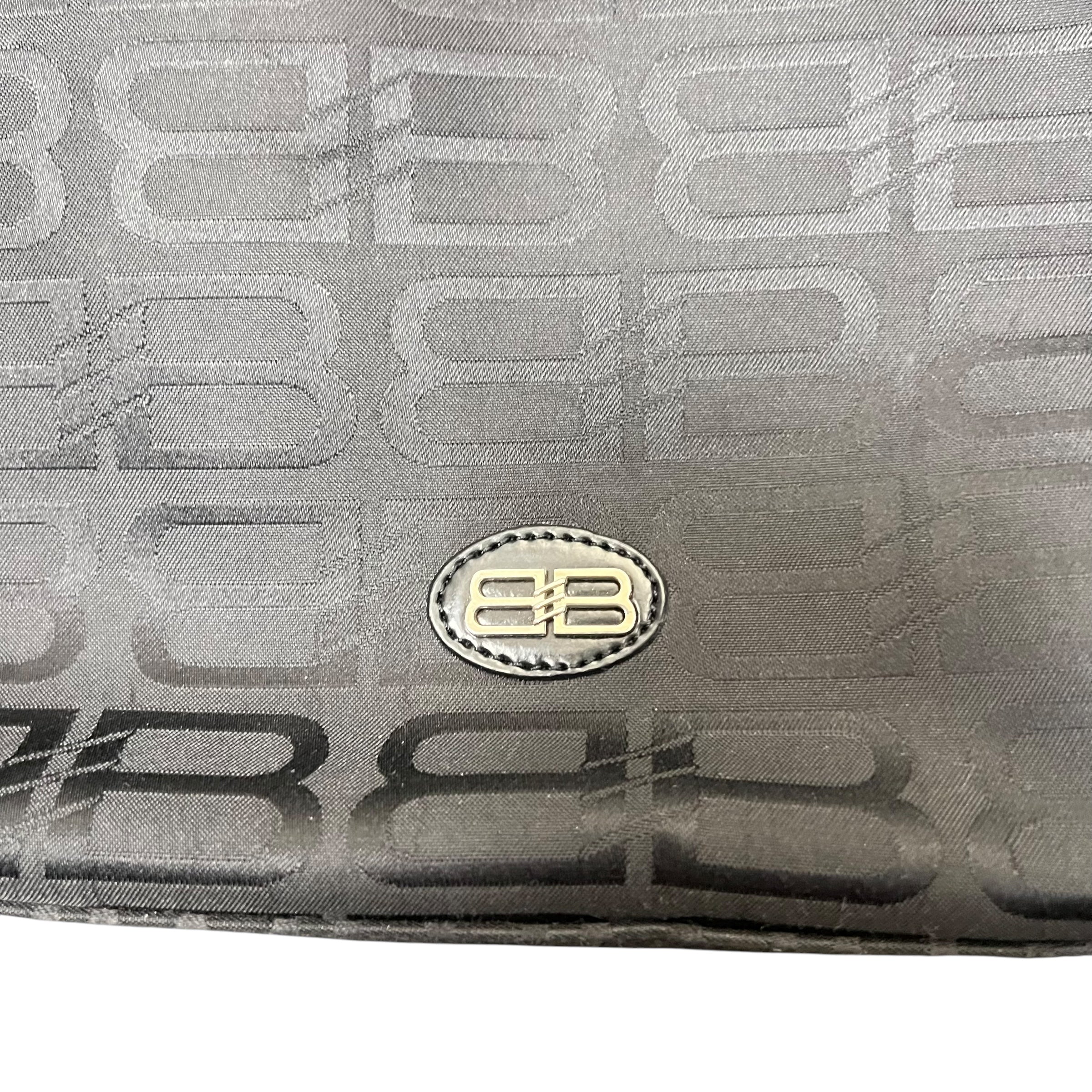 Balenciaga One Shoulder Under Arm Bag Black