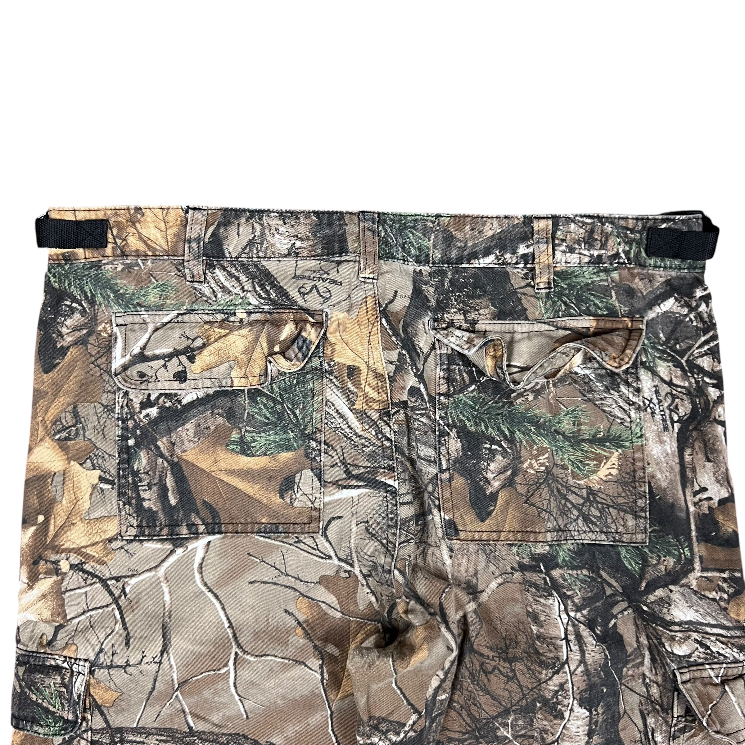 Vintage Yukon Gear RealTree Cargo Pants Camo
