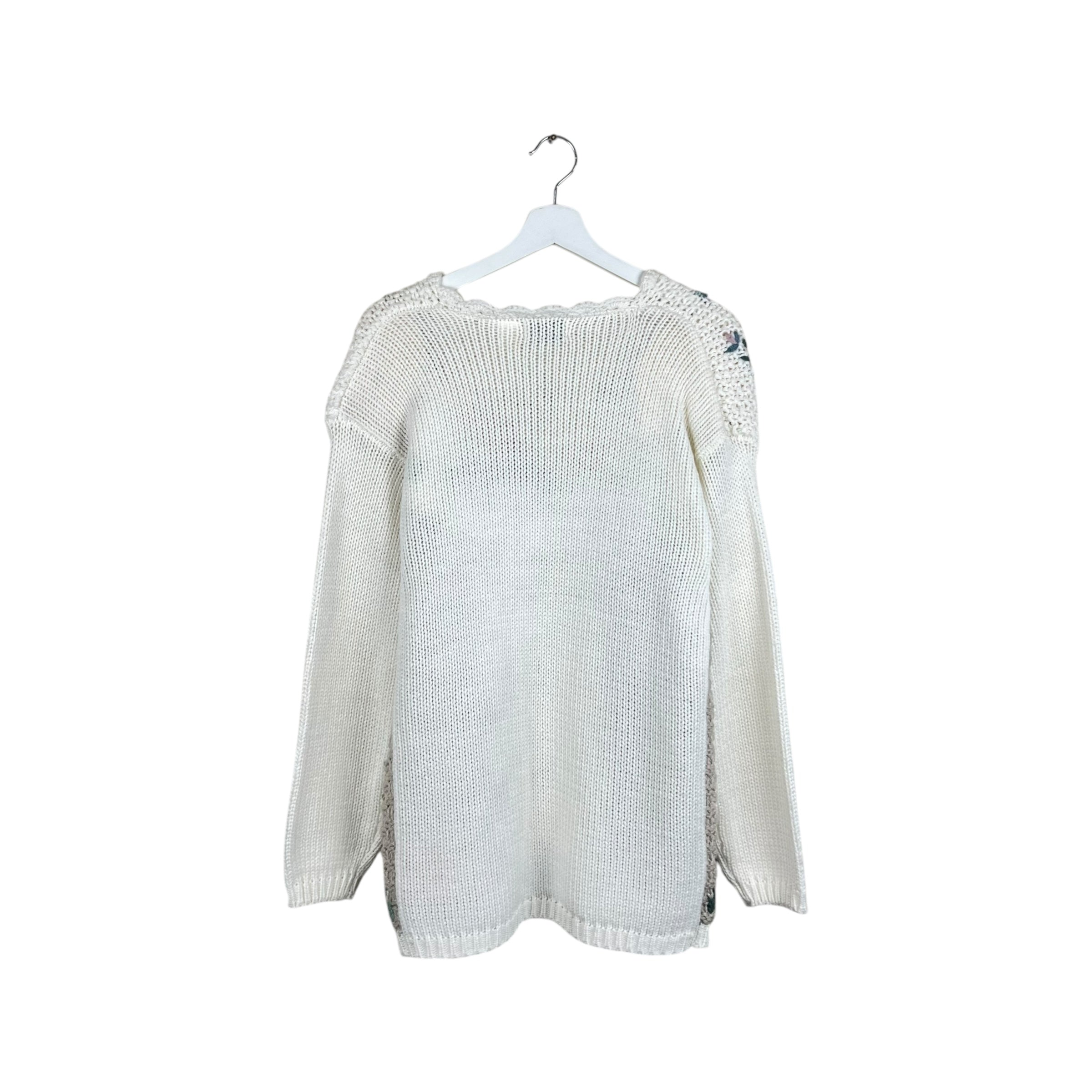 Vintage East West Clothing Women’s 3D Flower Print Knit Cream