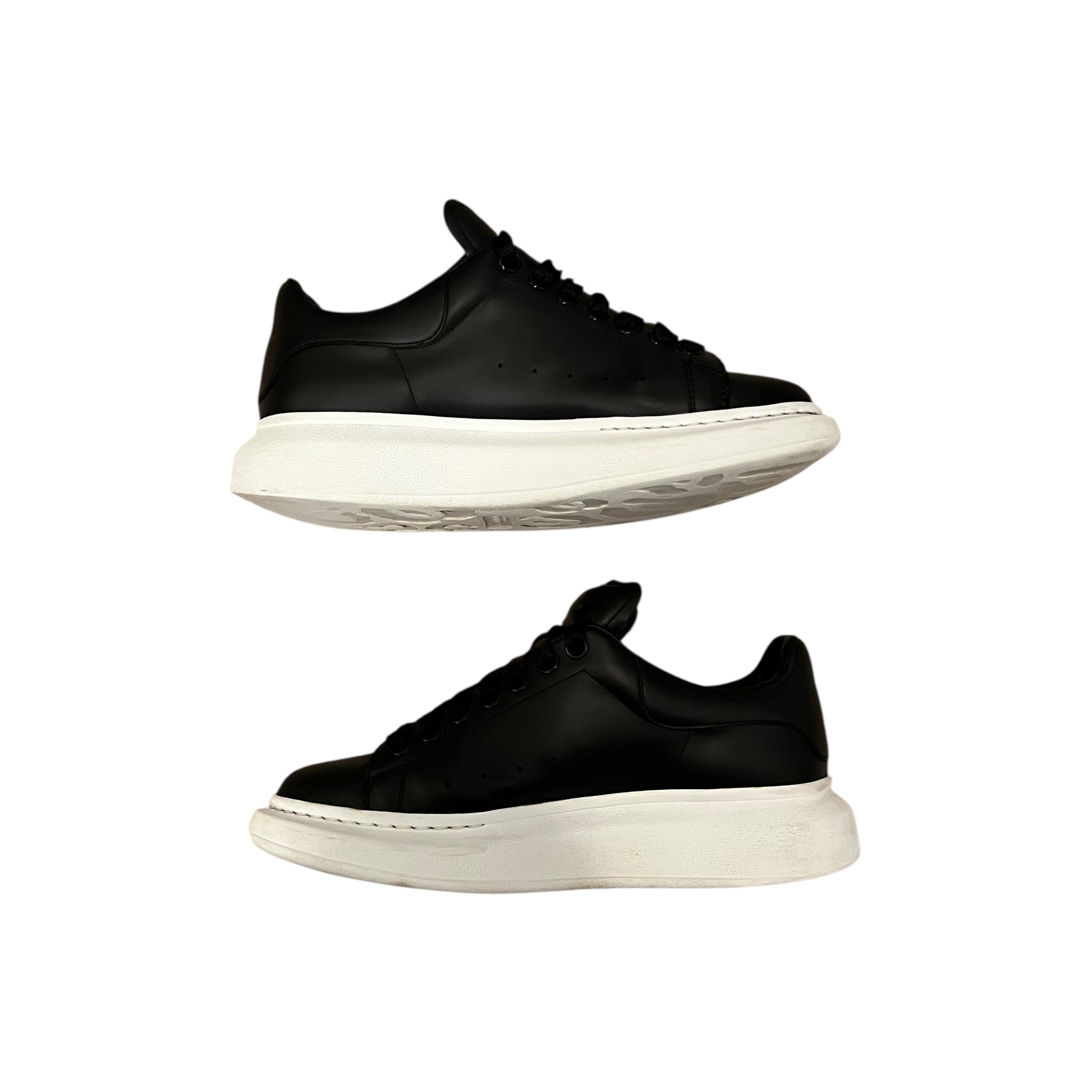 Alexander McQueen Oversized Sneaker Black (W)