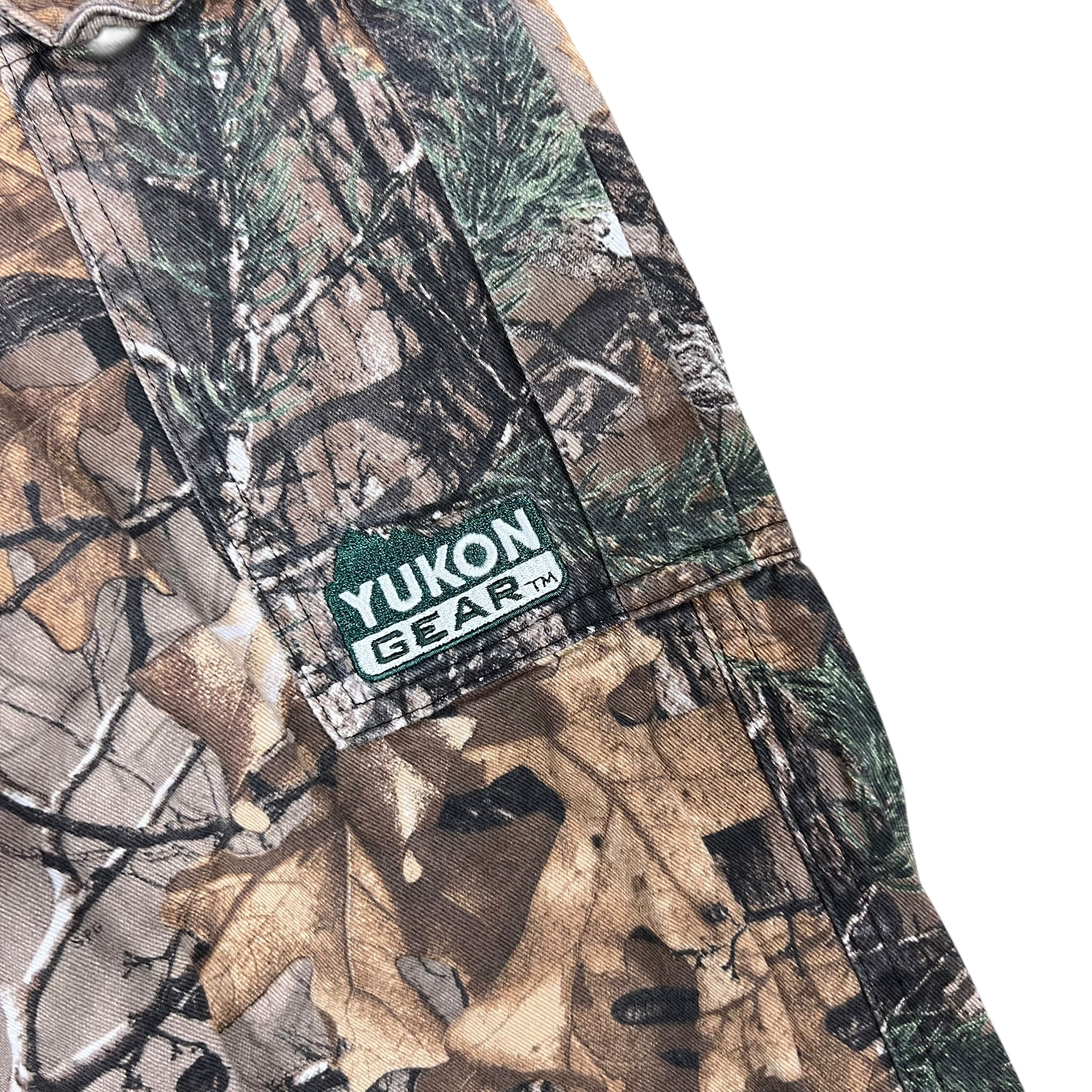 Vintage Yukon Gear RealTree Cargo Pants Camo