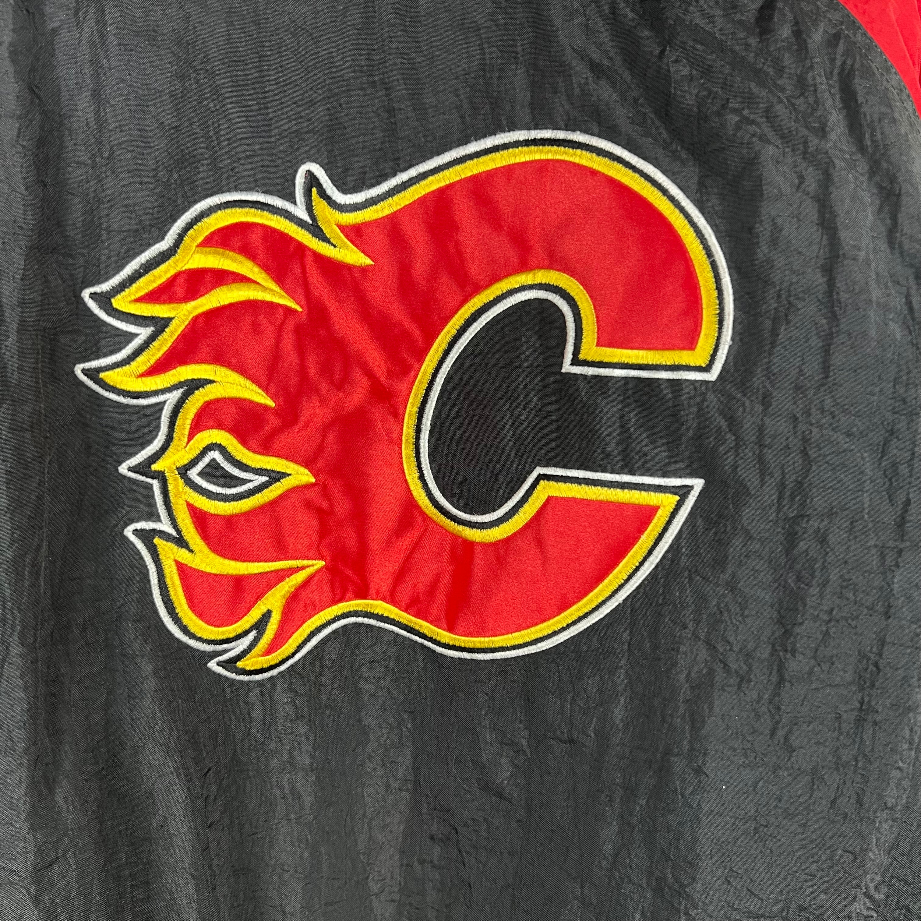 Vintage Starter NHL Calgary Flames Puffer Jacket Black