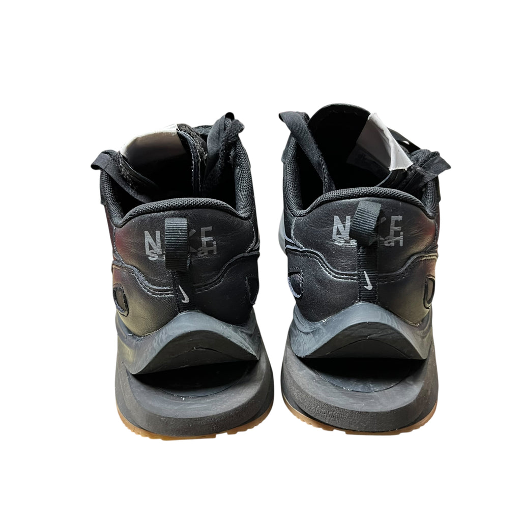 Nike x sacai Vaporwaffle “Black Gum”
