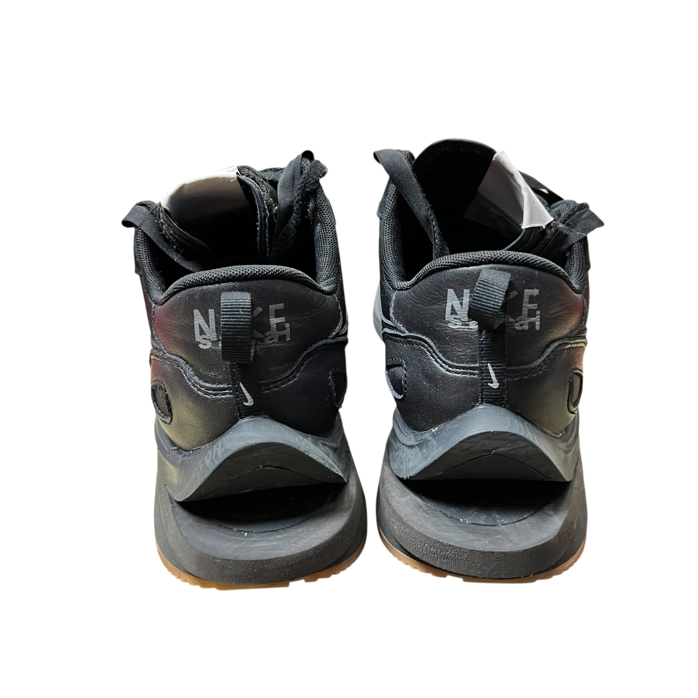Nike x sacai Vaporwaffle “Black Gum”