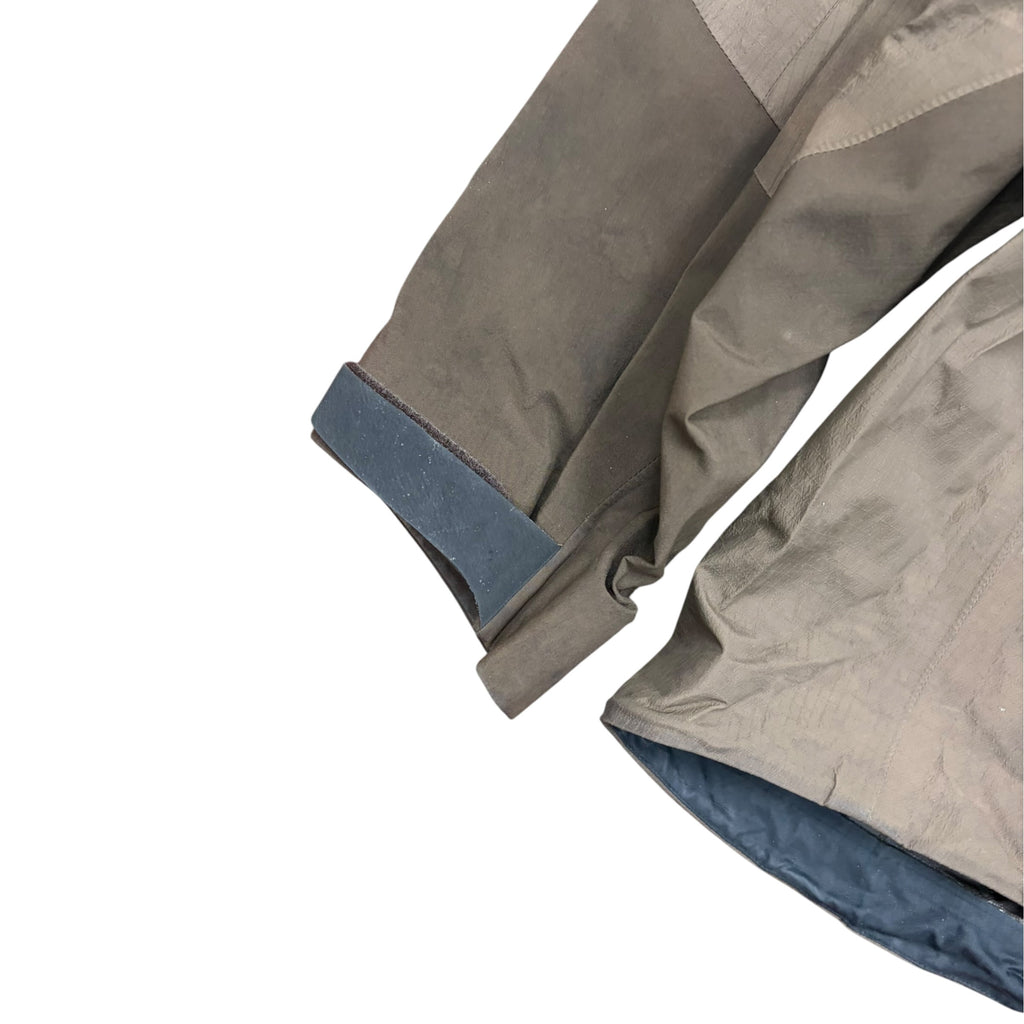 Arc’teryx Beta AR Shell Jacket Coffee Brown