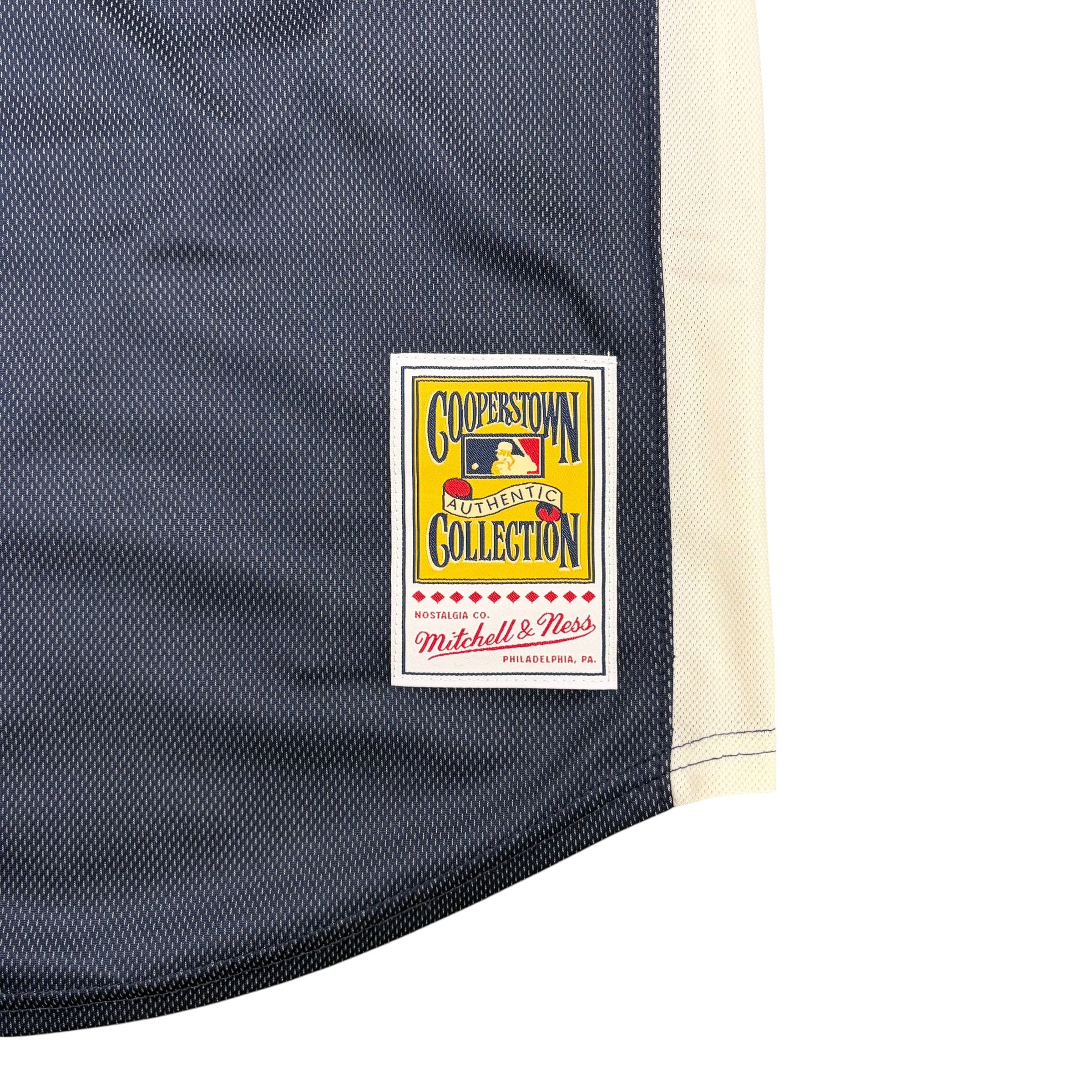 Vintage Mitchell & Ness MLB New York Yankees 2009 Derek Jeter Jersey