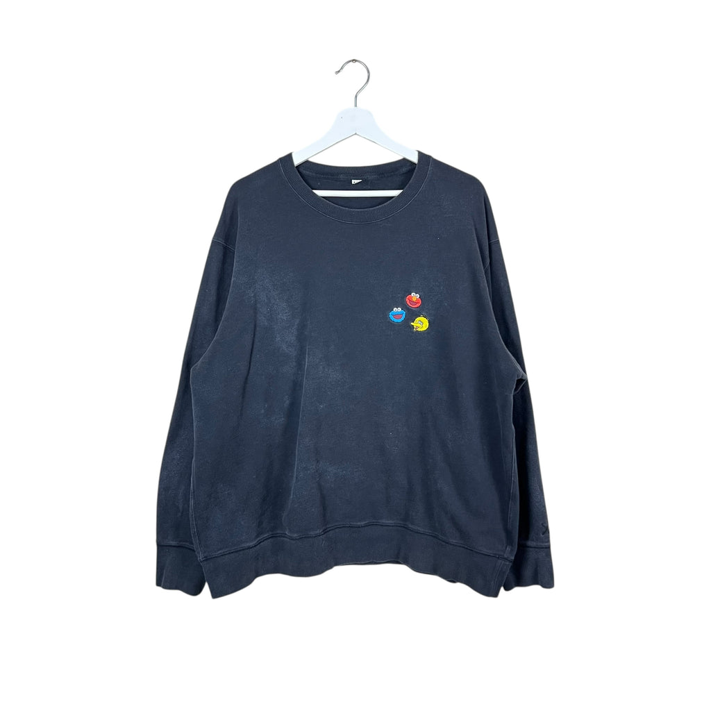 Uniqlo x KAWS x Sesame Street Character Heads Crewneck Black