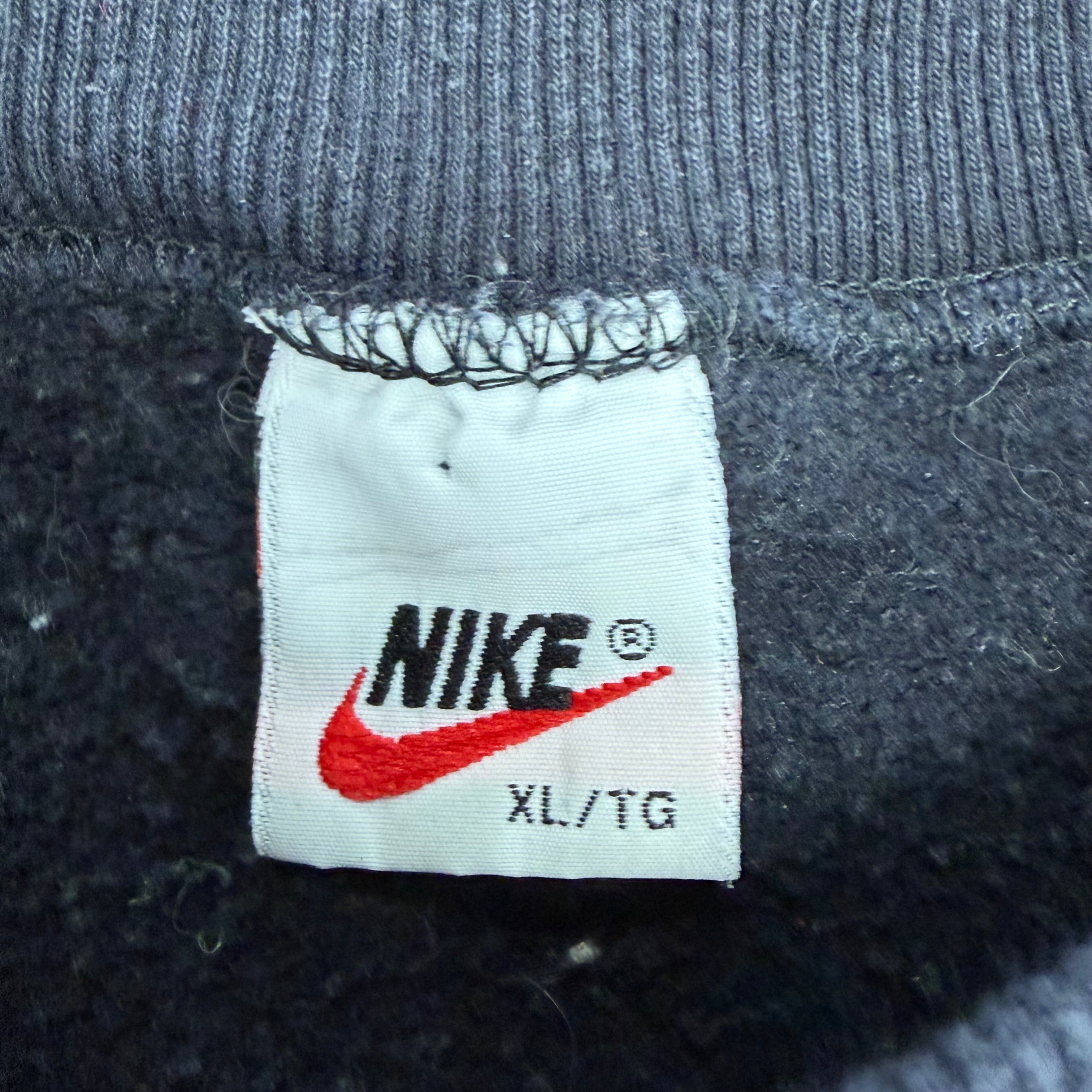 Vintage 90’s Nike Side Logo Crewneck Black