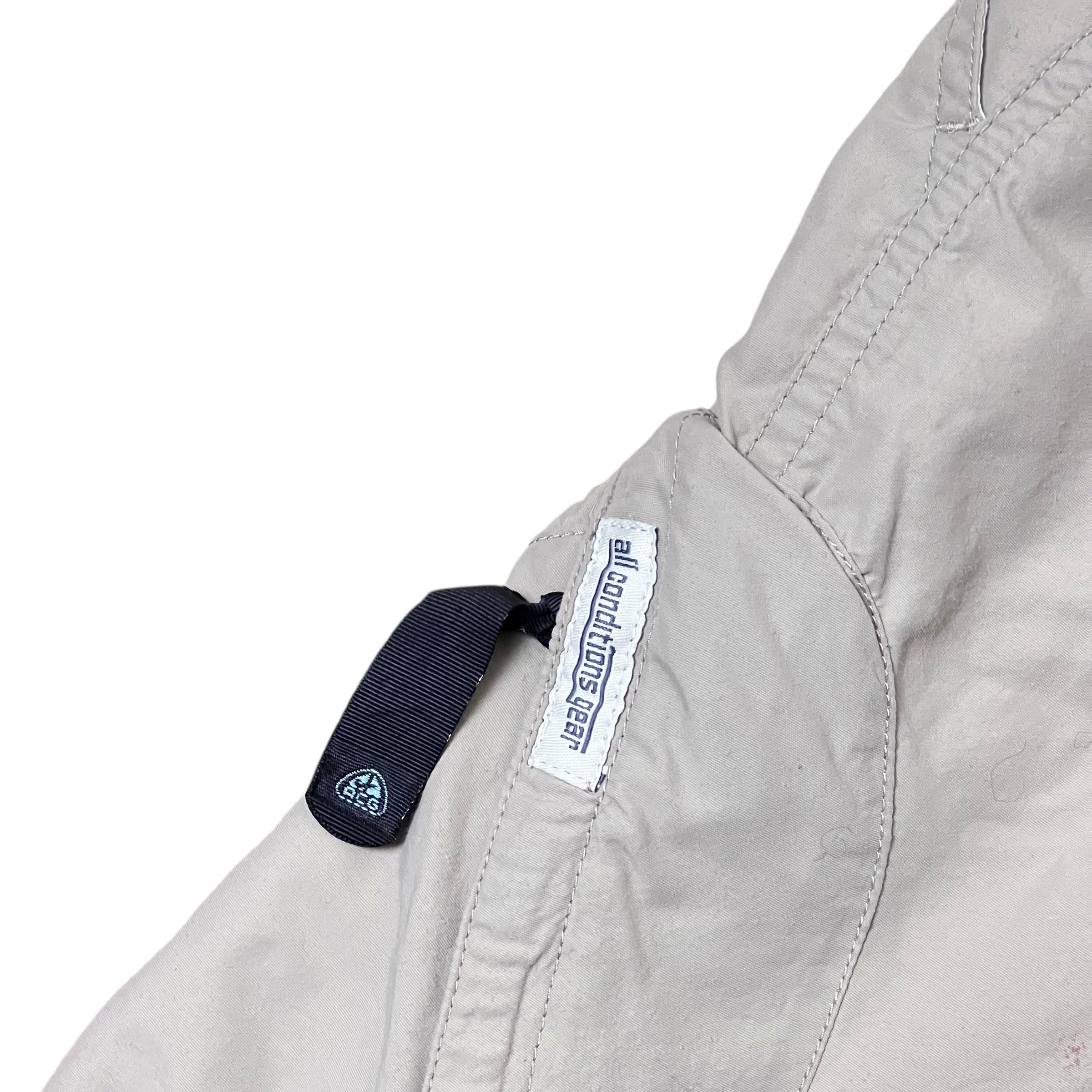Vintage Y2K Nike ACG 2 In 1 Cargo Nylon Shorts Khaki