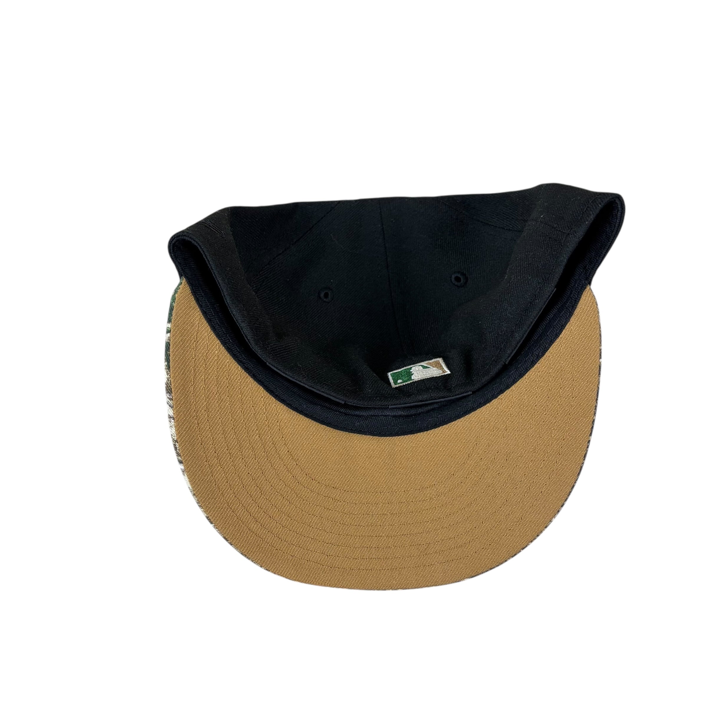 Vintage MLB Oakland Athletics Realtree Fitted Hat Black