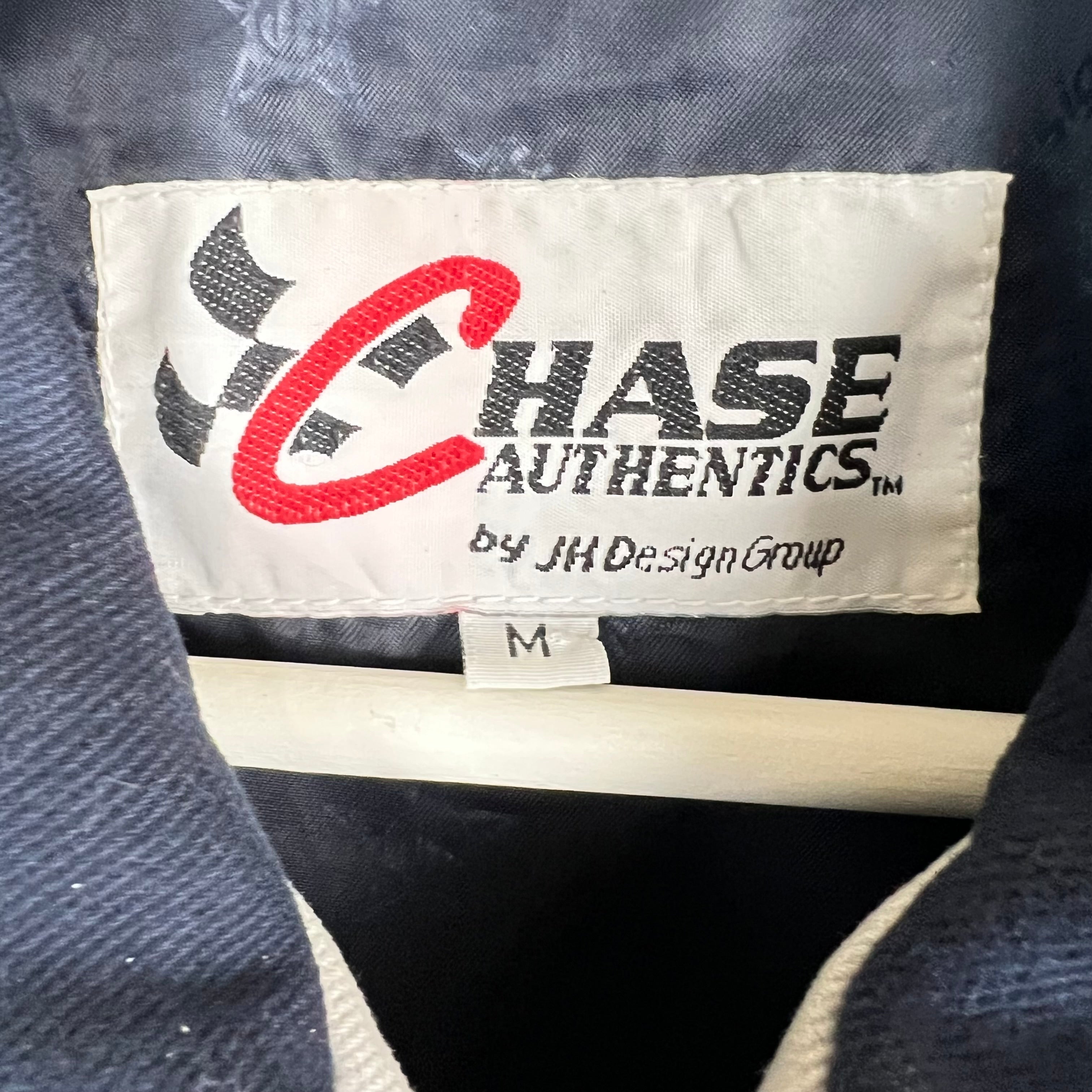 Vintage Chase Authentics Women’s NASCAR Jimmy Johnson Lowe’s Cropped Racing Jacket