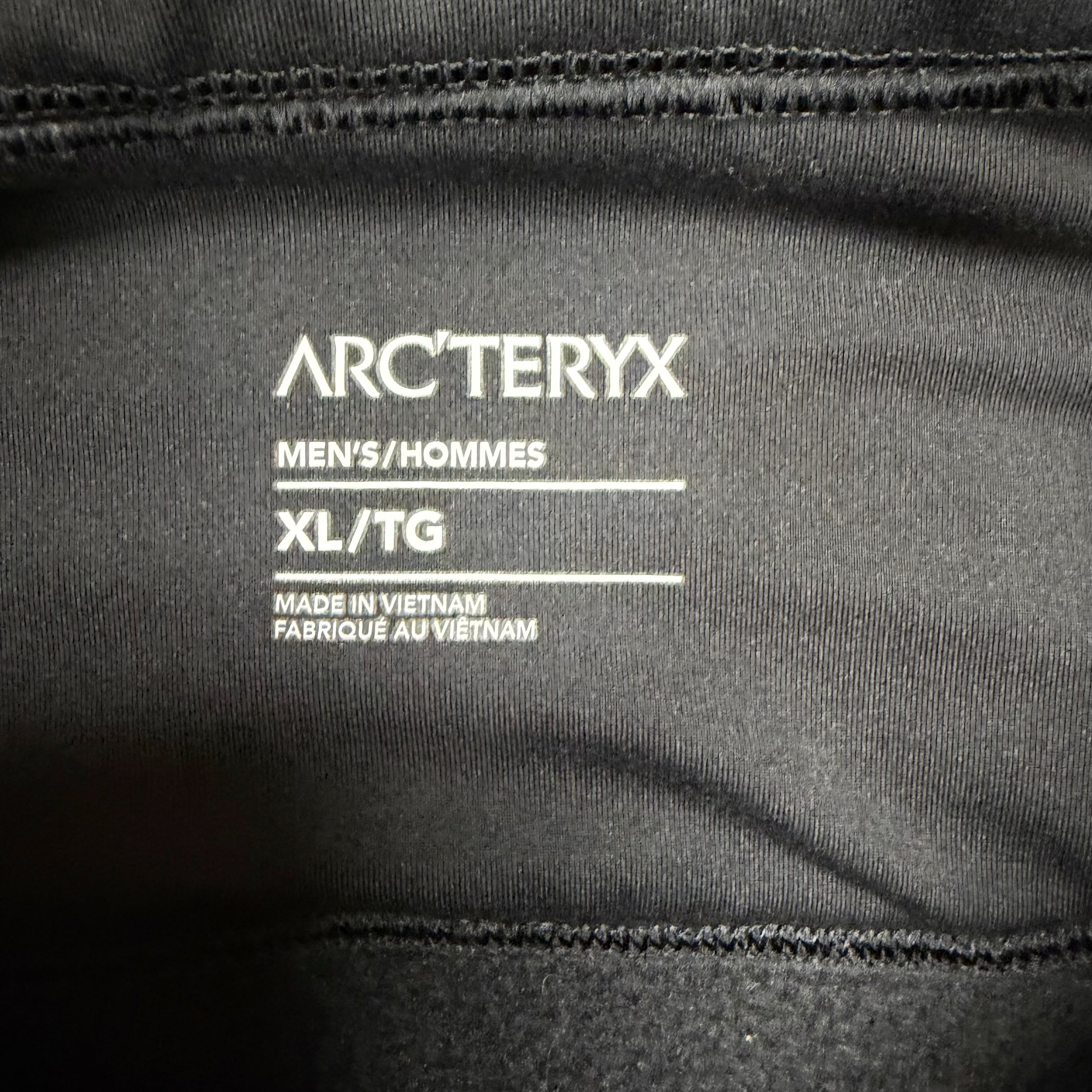 Arc’teryx Covert Cardigan Dark Fleece Jacket Grey