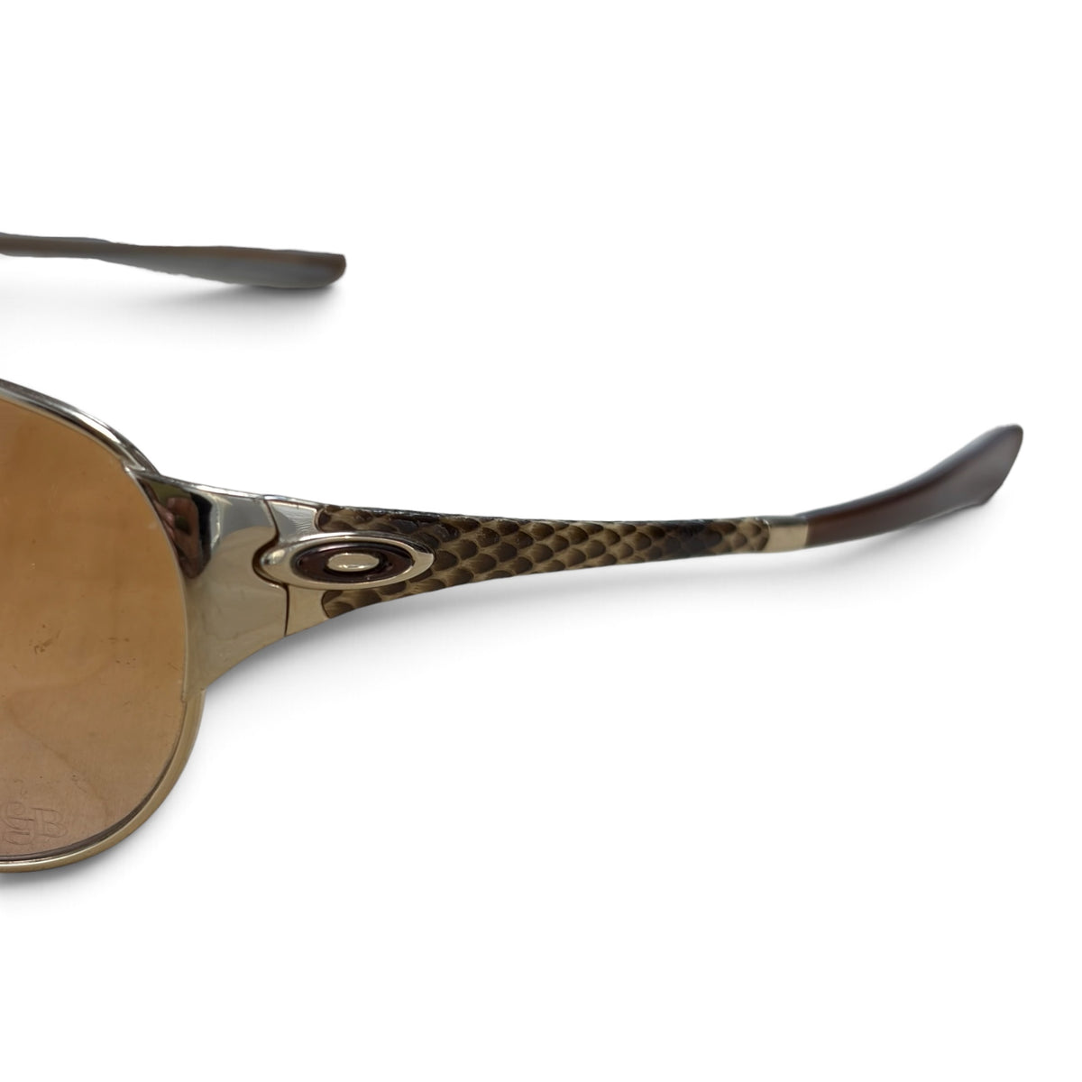 Oakley Women’s Restless Brown Gradient Sunglasses Snakeskin Gold