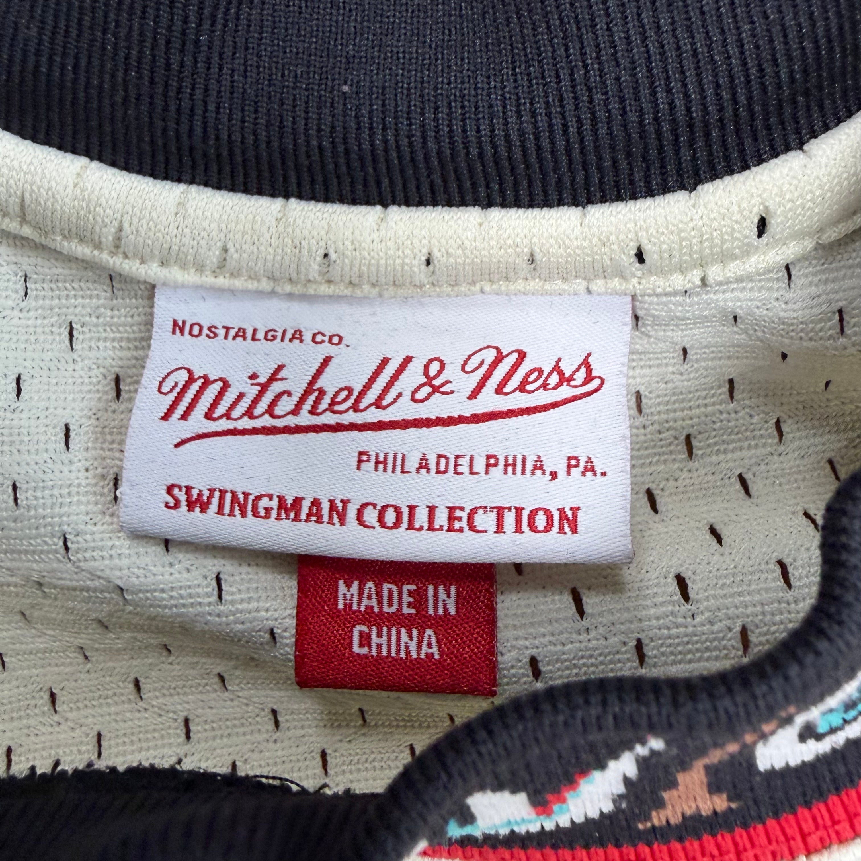 Vintage Mitchell & Ness NBA Vancouver Grizzlies Chainstitch Collection Mike Bibby Jersey