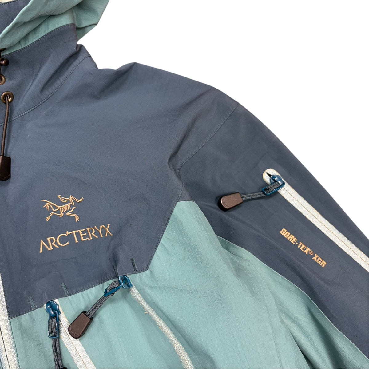2000’s Arc’teryx Women’s Theta AR Shell Jacket Muted Blue