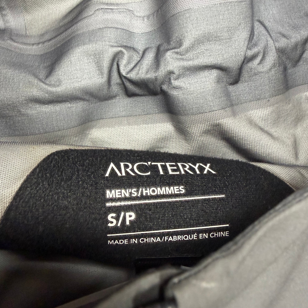 Arc’teryx Beta LT Shell Jacket Light Grey