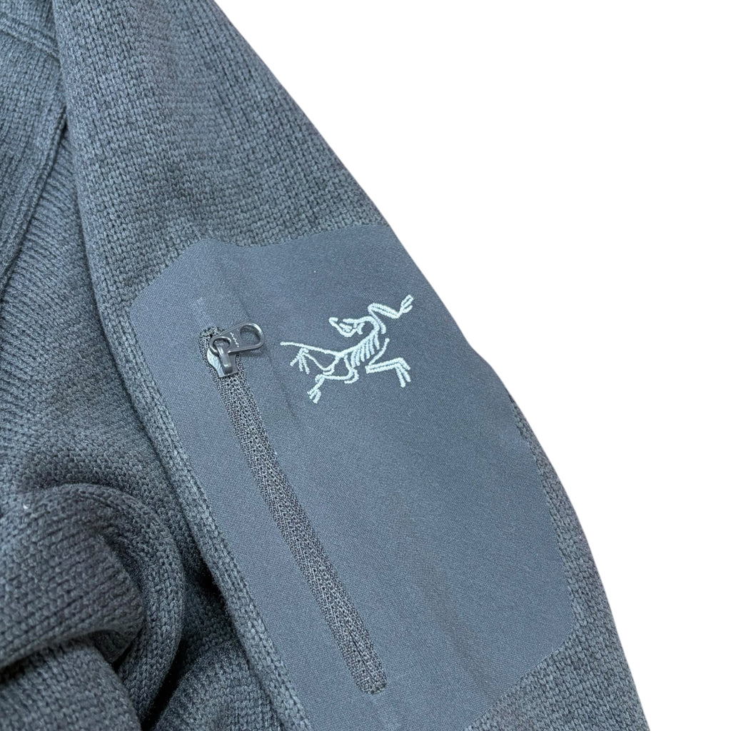Arc’teryx Covert Cardigan Dark Fleece Jacket Grey
