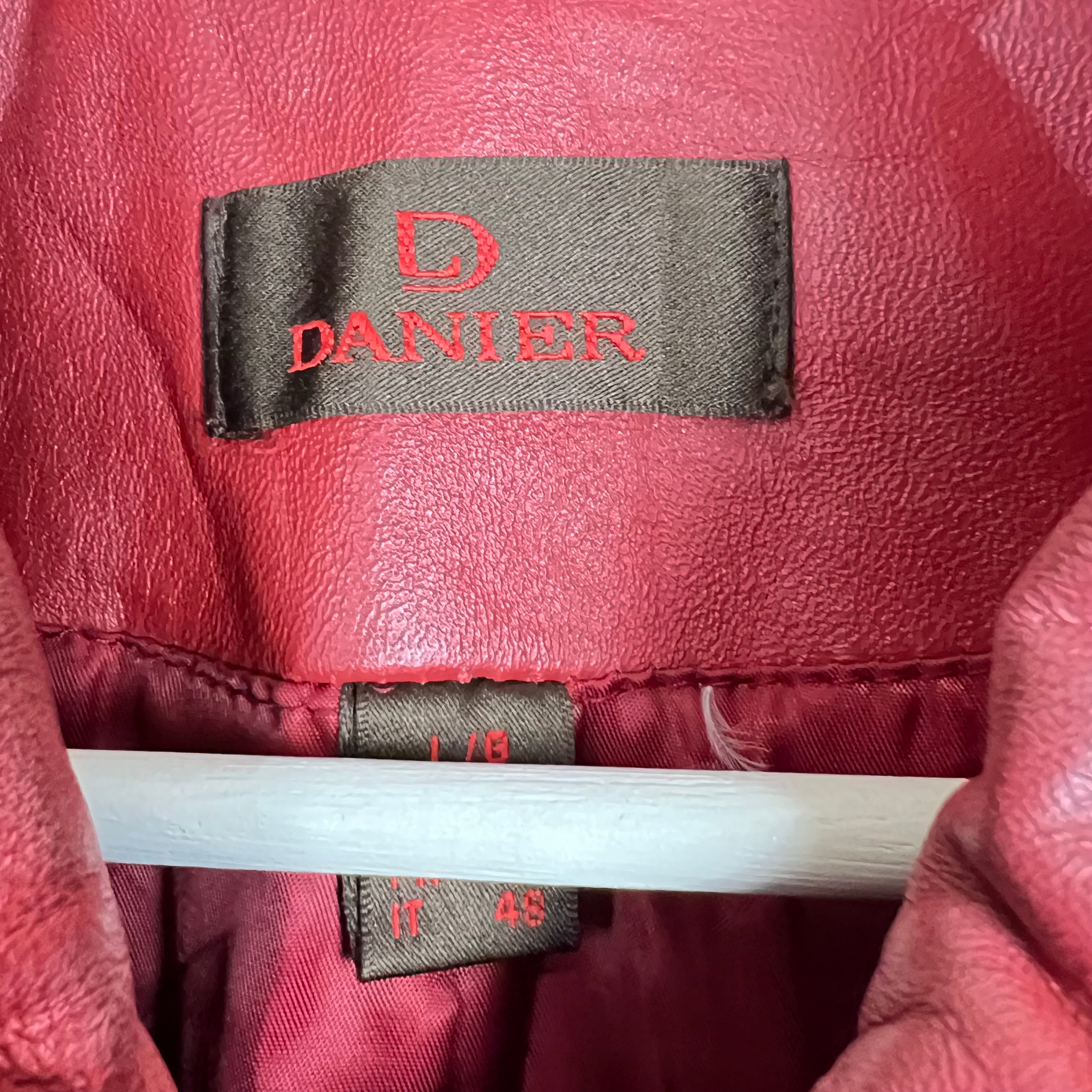 Vintage Danier Women’s Full Zip Leather Jacket Crimson Red