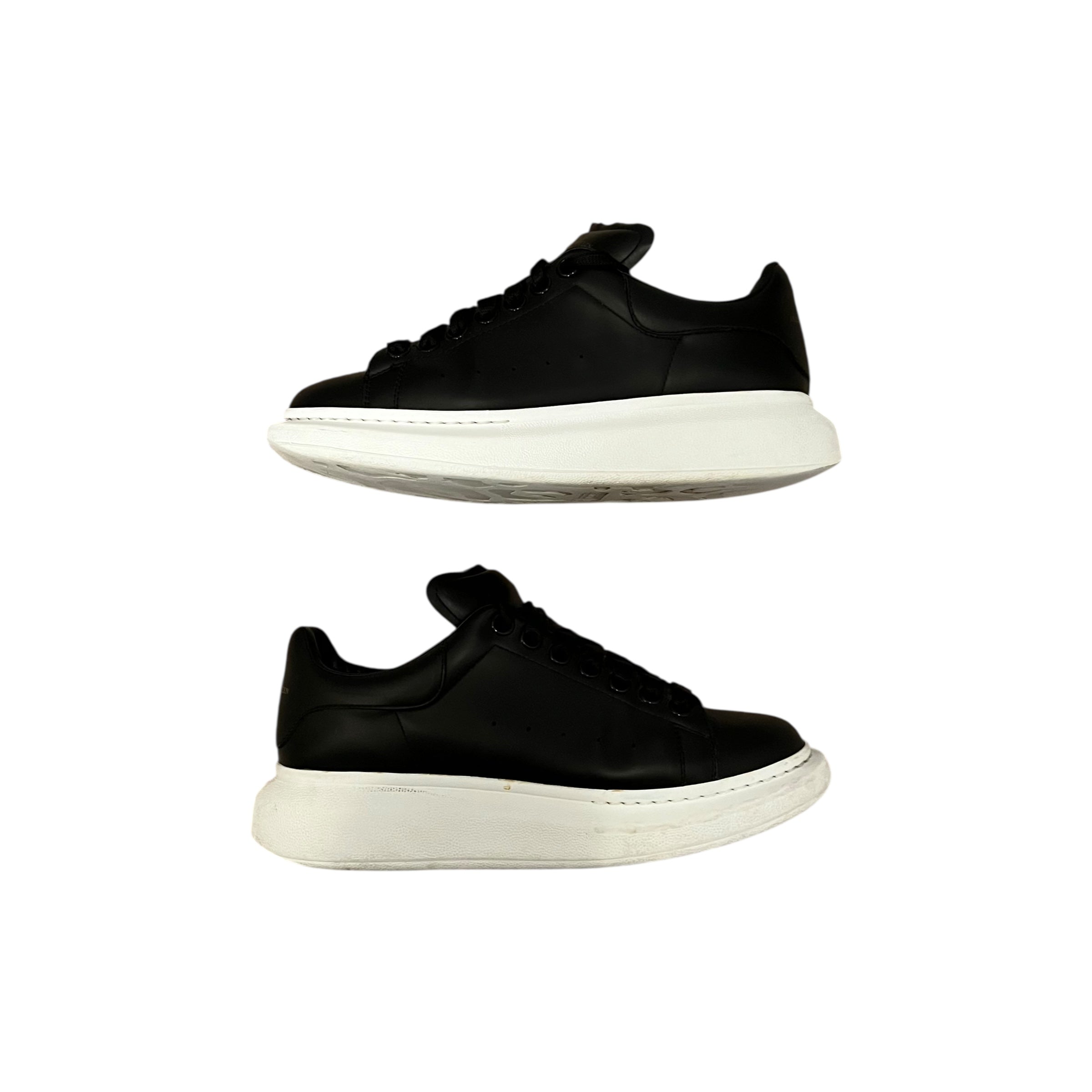 Alexander McQueen Oversized Sneaker Black (W)