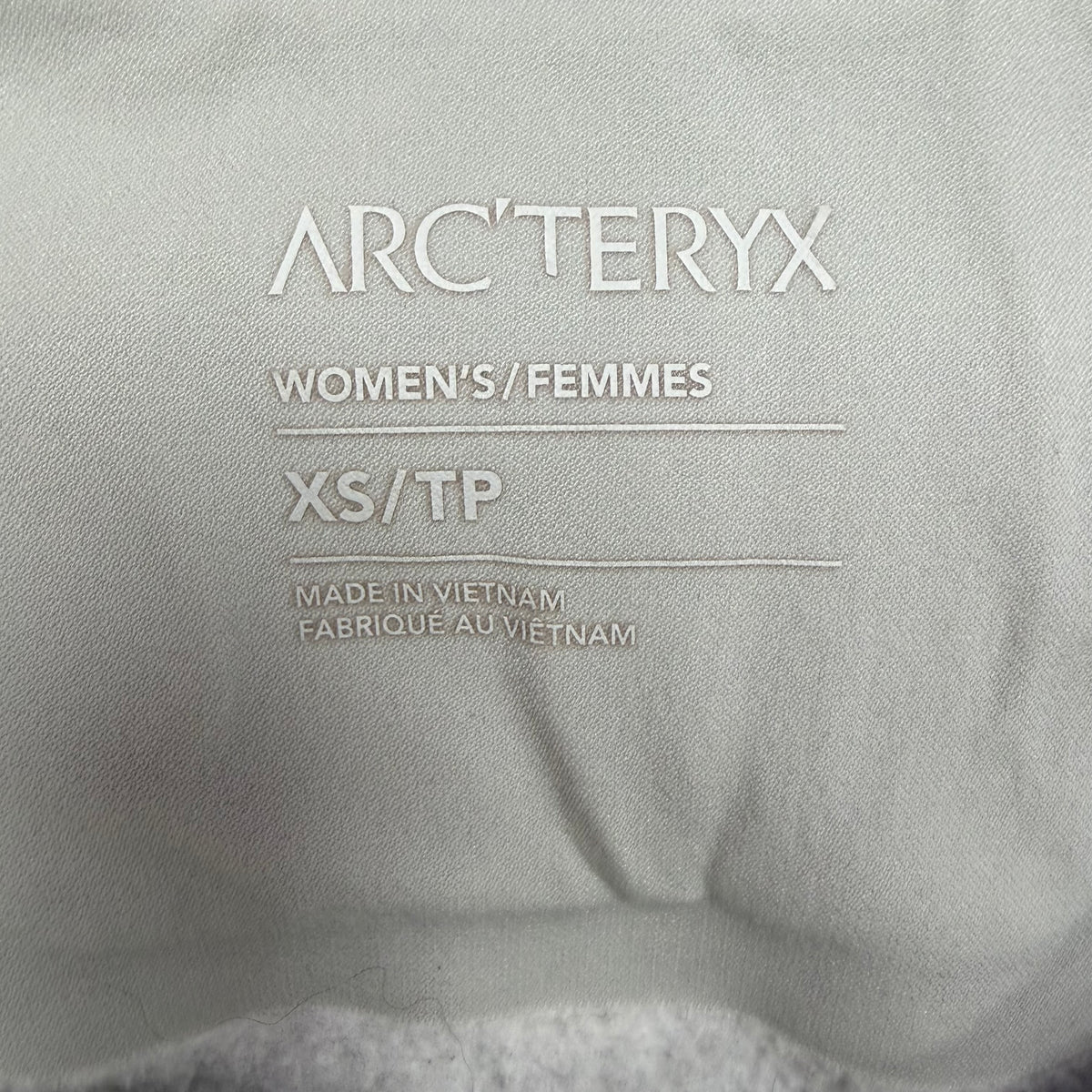 Arc’teryx Women’s Covert Sweater Heather Grey