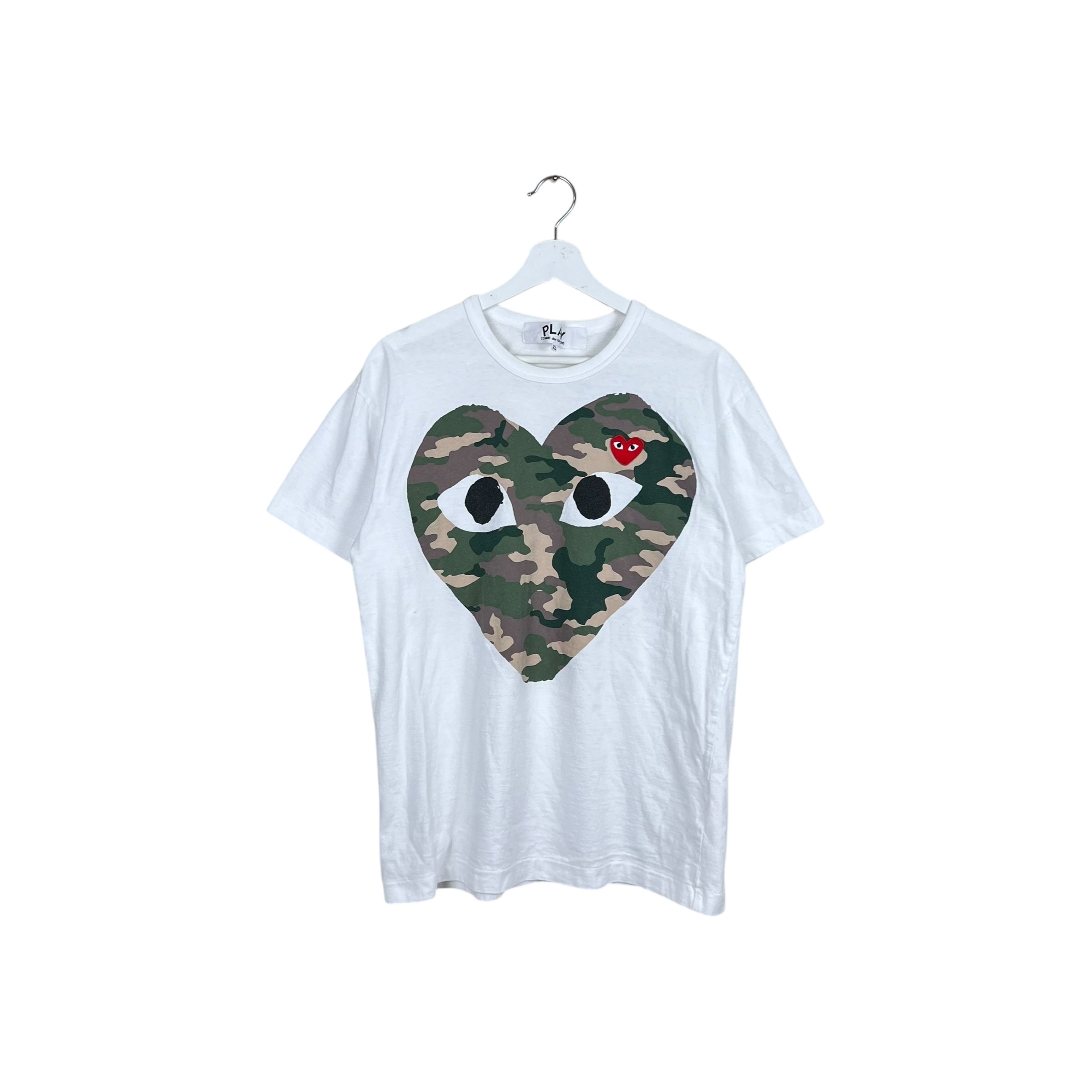 Commes Des Garçon PLAY Camo Heart Tee White