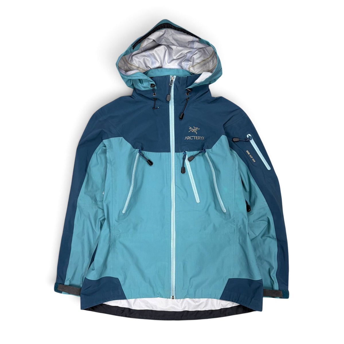 2000’s Arc’teryx Women’s Theta AR Shell Jacket Muted Blue