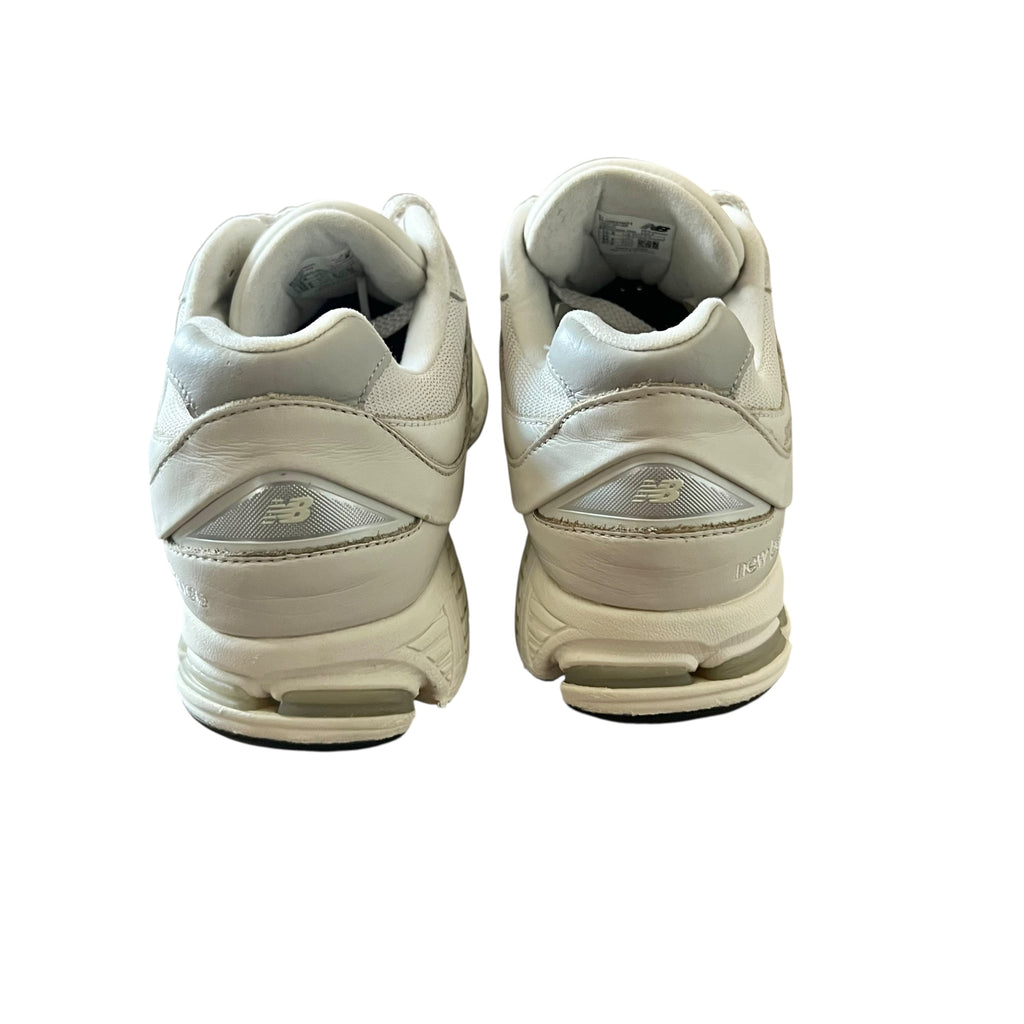 New Balance 2002r Linen Fog Rain Cloud