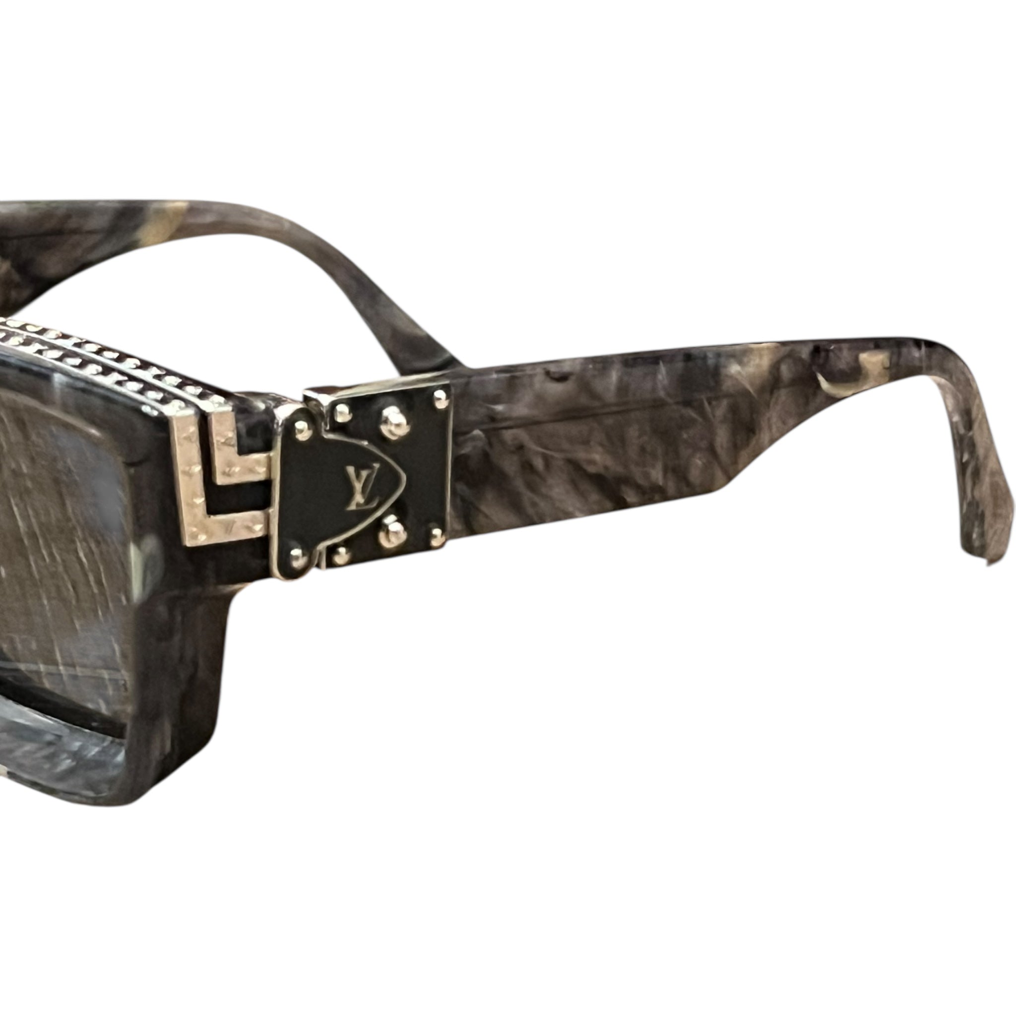 Louis Vuitton 1.1 Millionaire Sunglasses Grey Marble