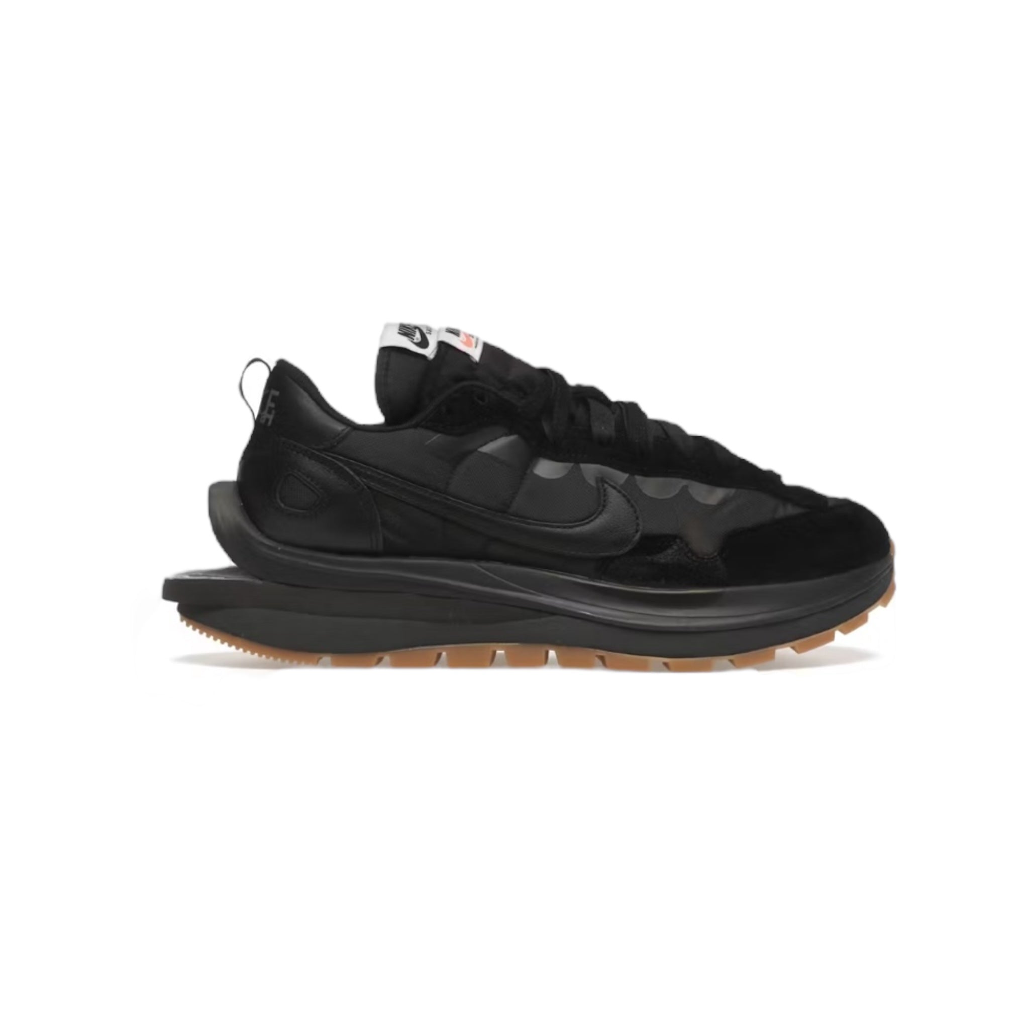 Nike x sacai Vaporwaffle “Black Gum”