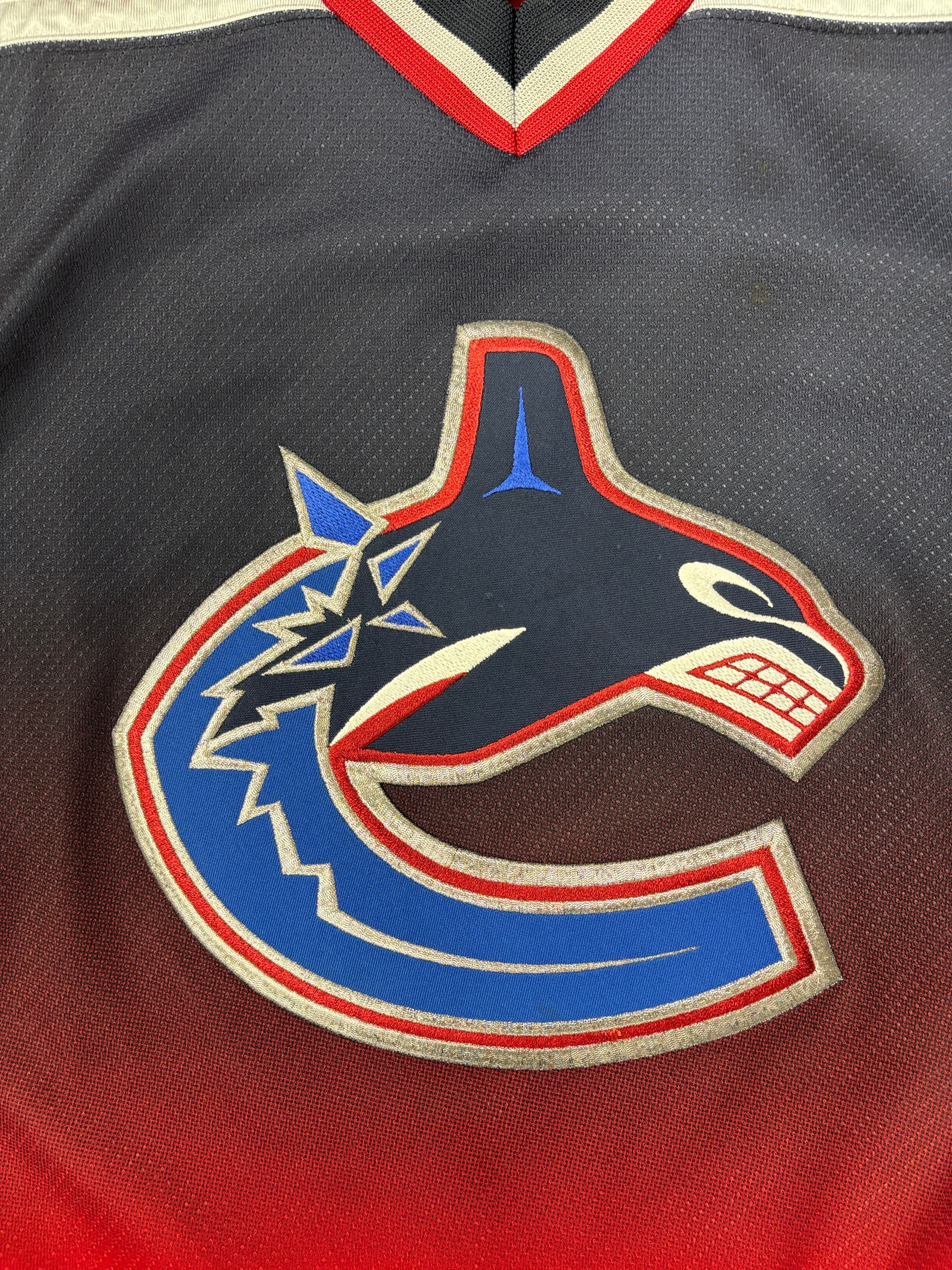 Vintage KOHO NHL Vancouver Canucks Gradient Jersey Red/Blue