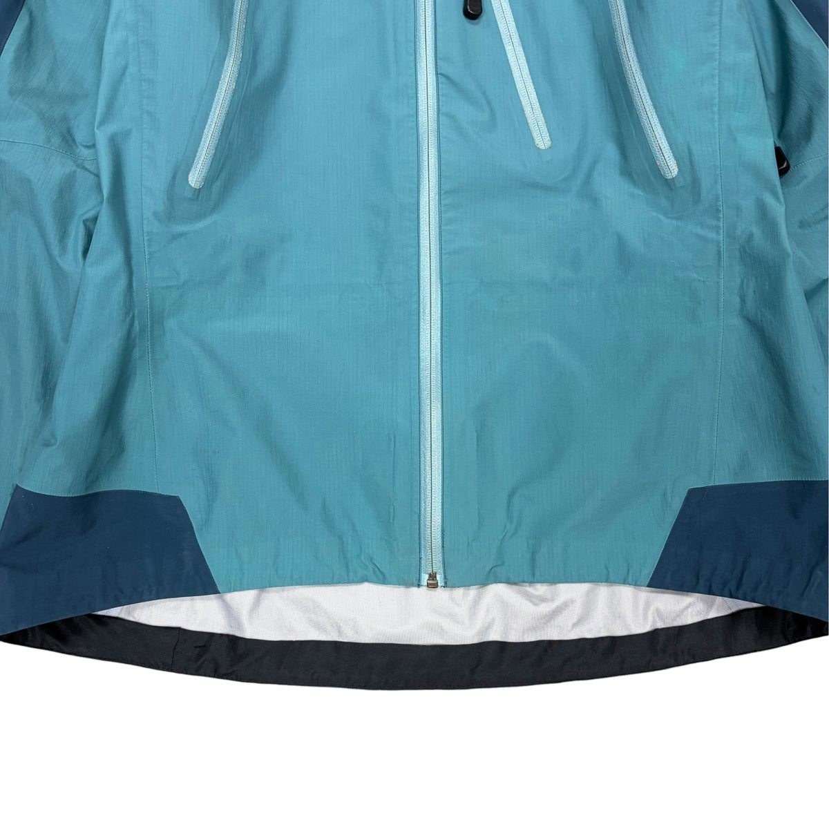 2000’s Arc’teryx Women’s Theta AR Shell Jacket Muted Blue