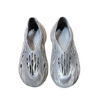 Yeezy Foam RNNR MX Granite