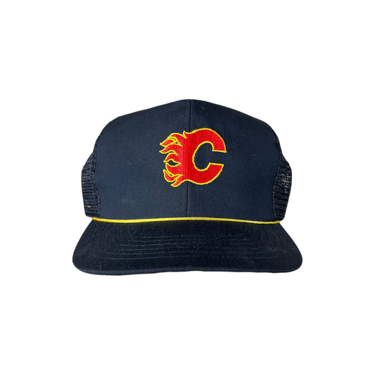 Vintage NHL Calgary Flames Logo Trucker Hat Black
