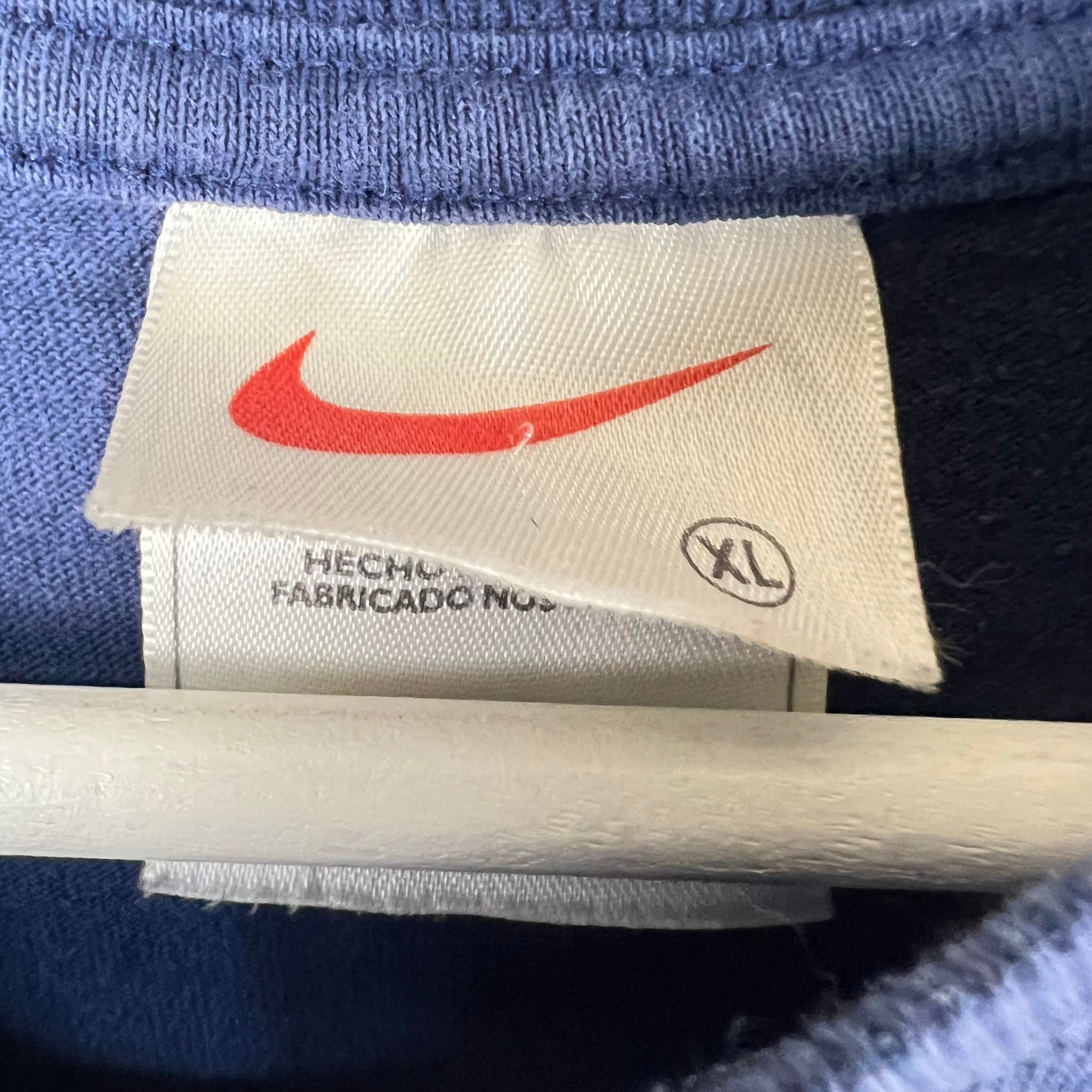 Vintage 90’s Nike Basketball Figure Tee Navy