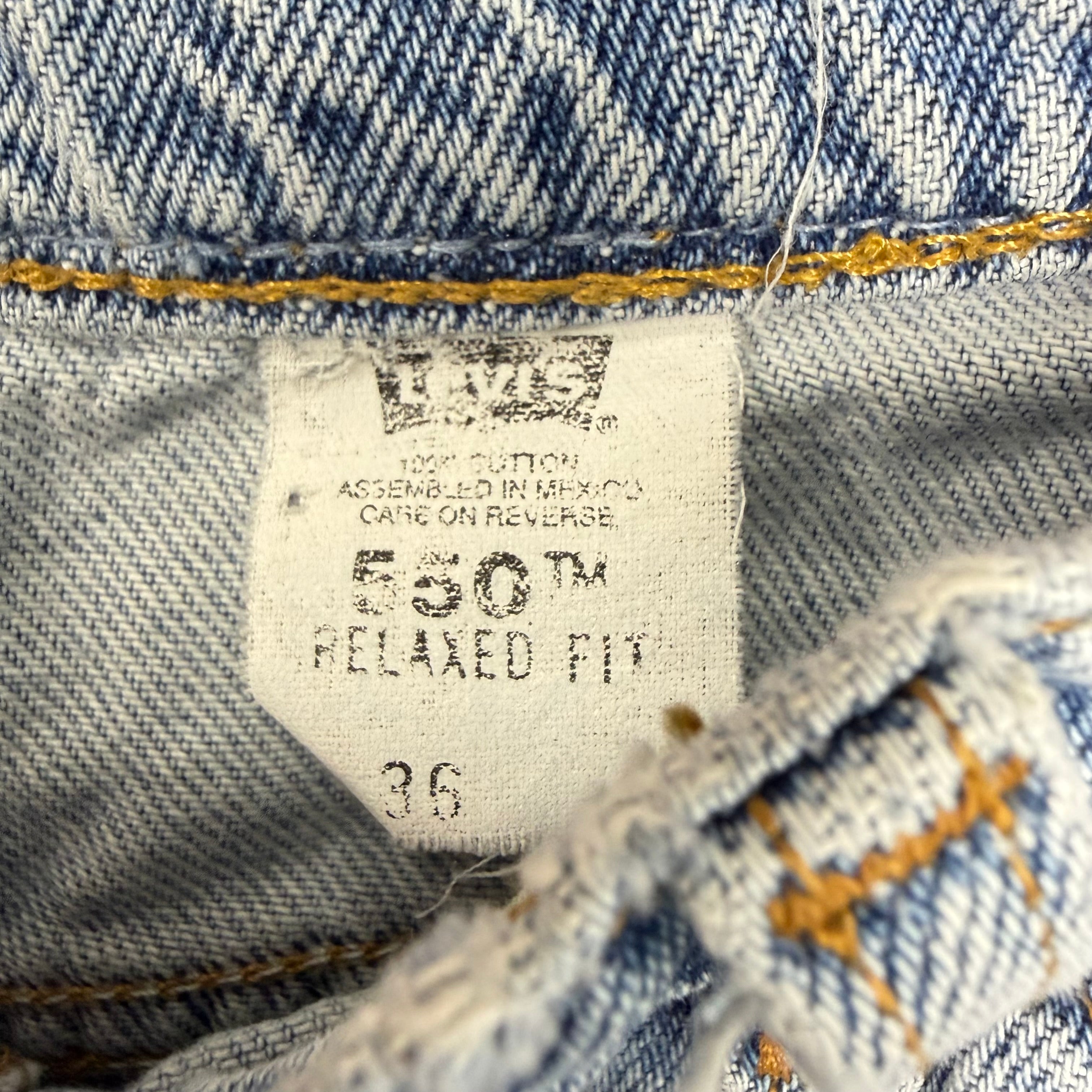 Vintage Levi’s Orange Tab 550 Relaxed Fit Jorts Light Wash
