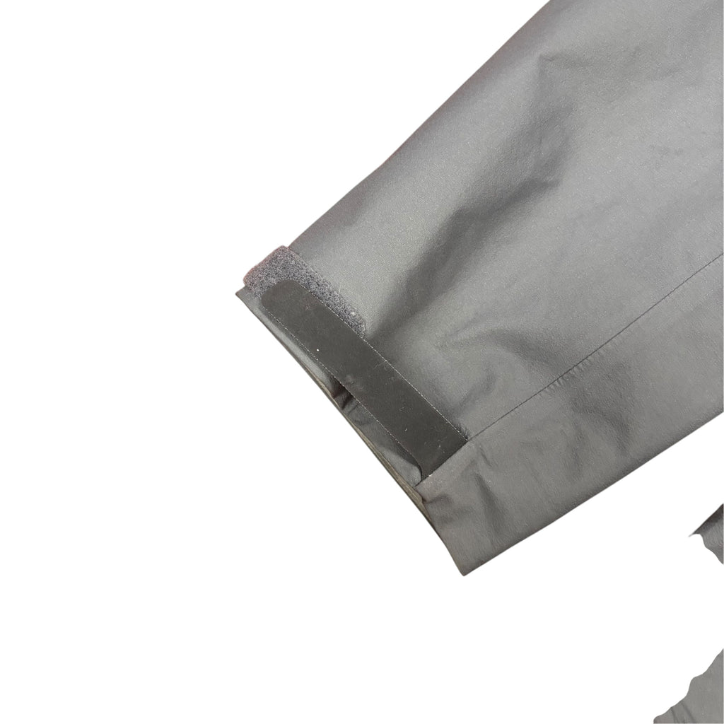 Arc’teryx Beta LT Shell Jacket Light Grey